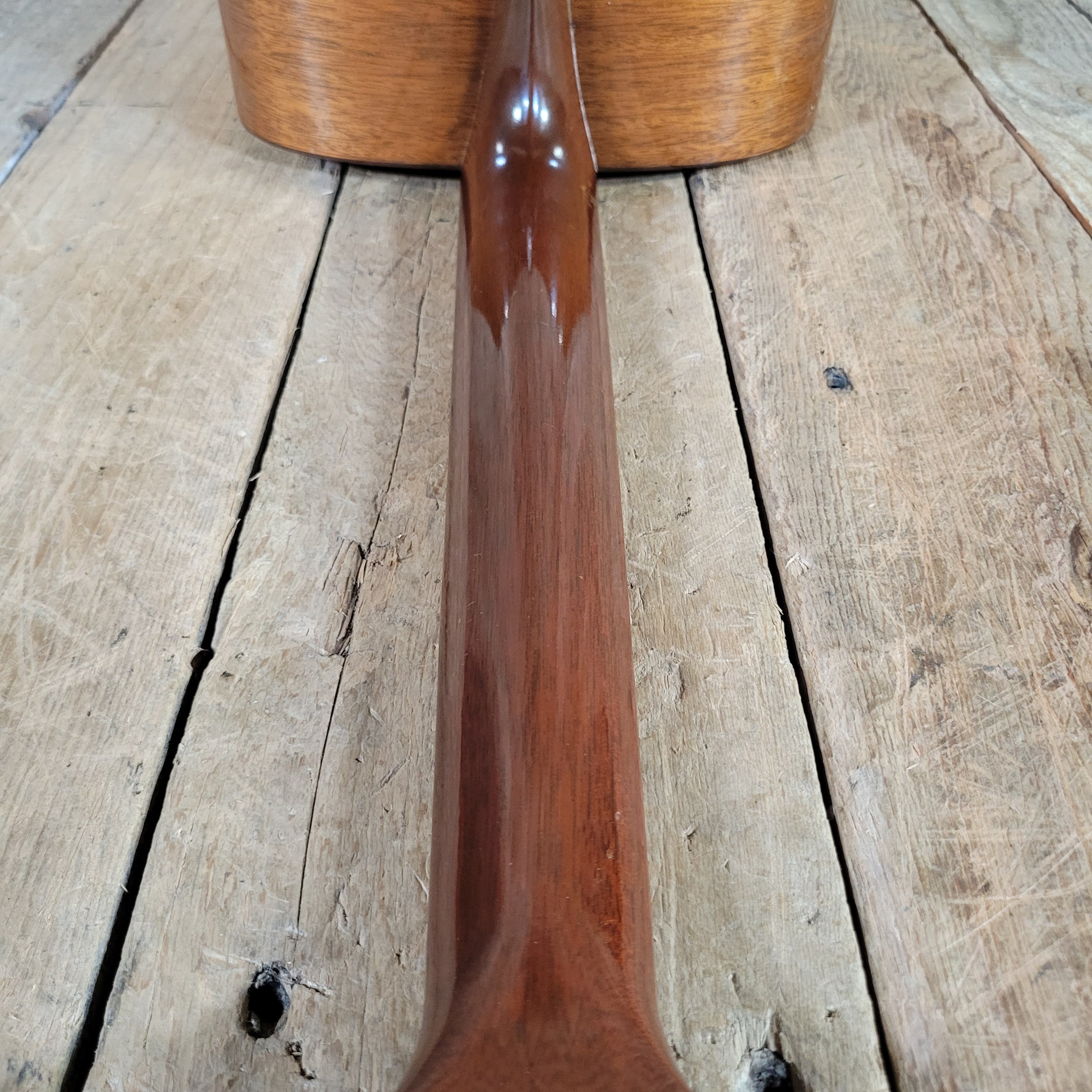 Martin 0-17 1948 w/ Cedar Creek case Excellent