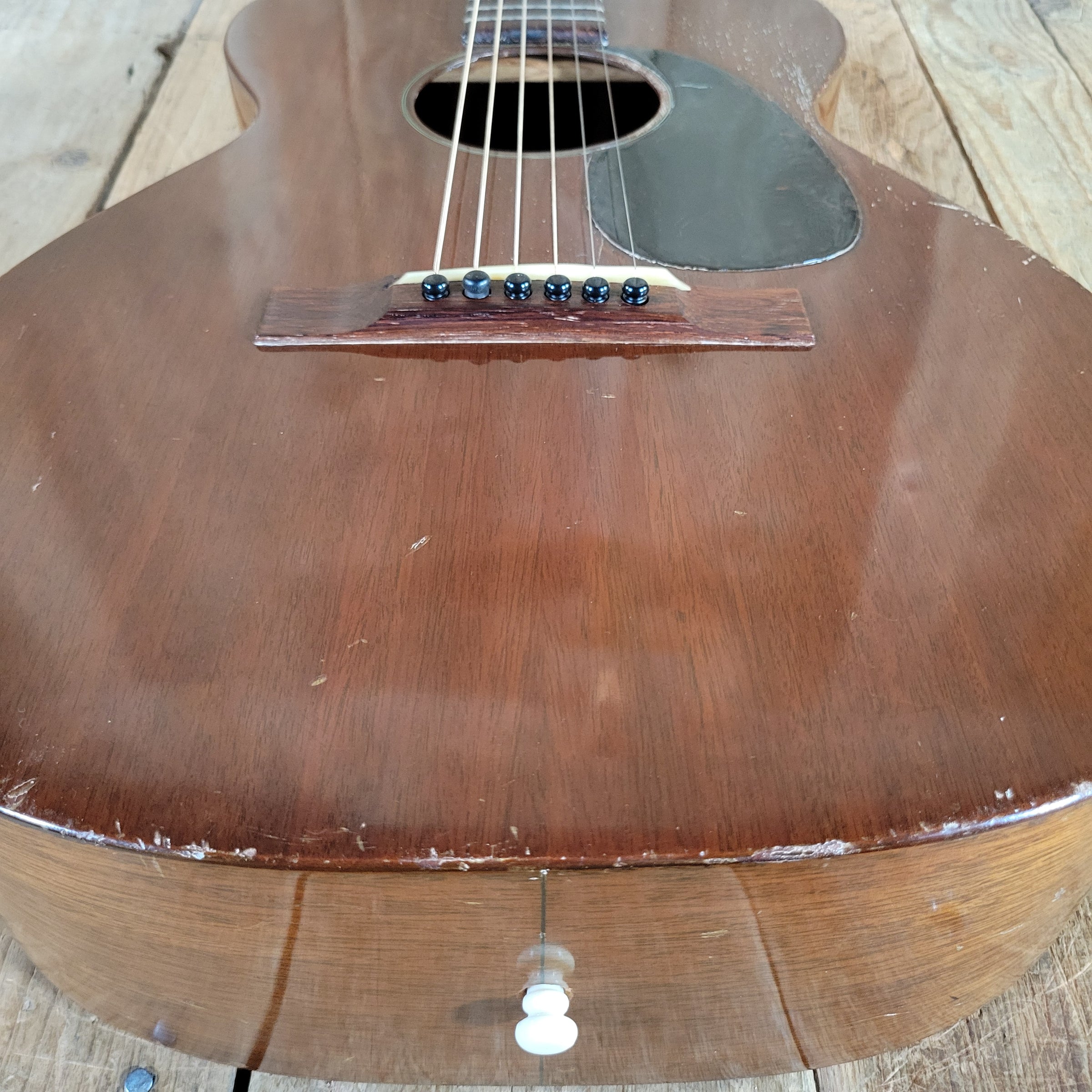 Martin 0-17 1948 w/ Cedar Creek case Excellent