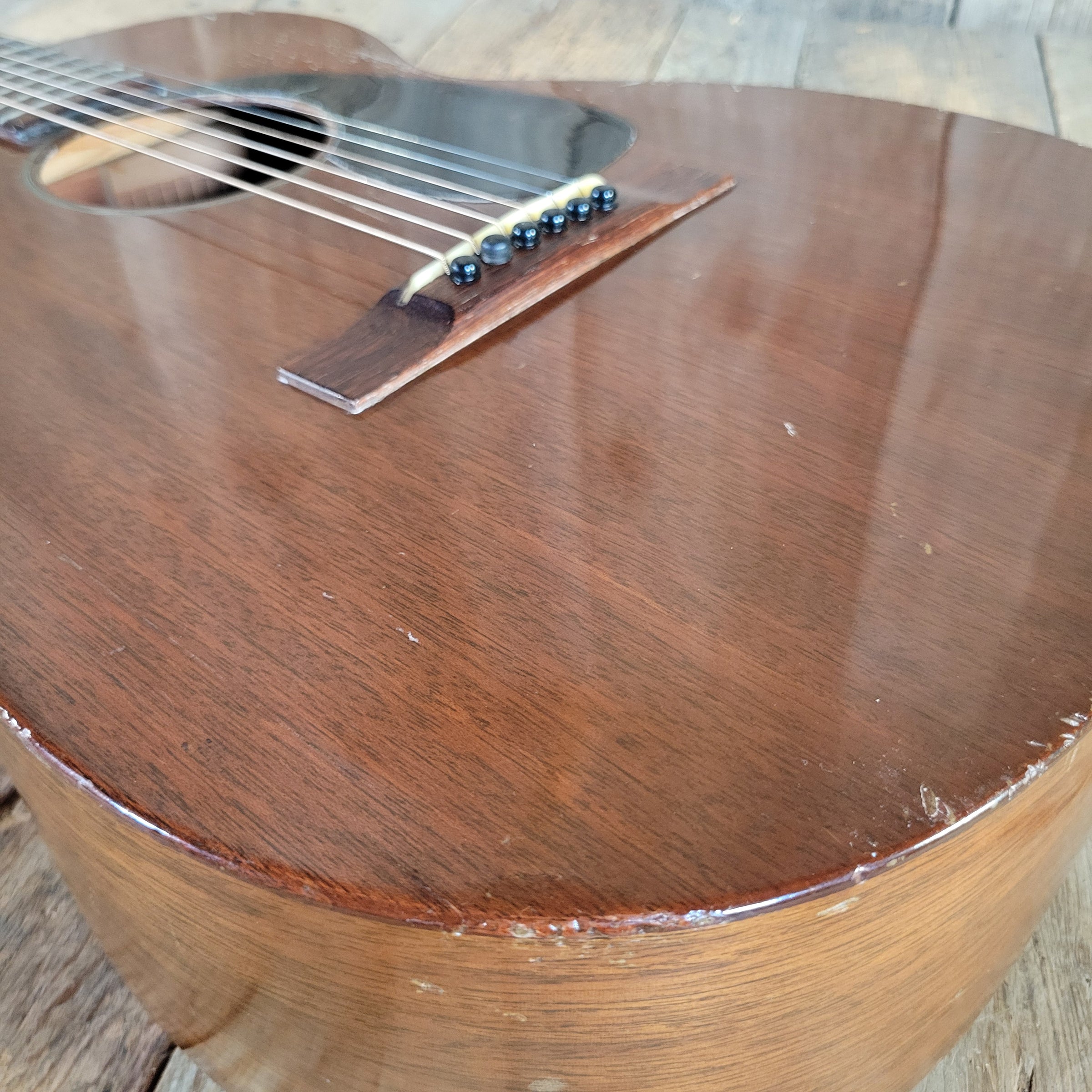 Martin 0-17 1948 w/ Cedar Creek case Excellent