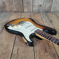 Fender 1969 Stratocaster Sunburst w/ original case Excellent