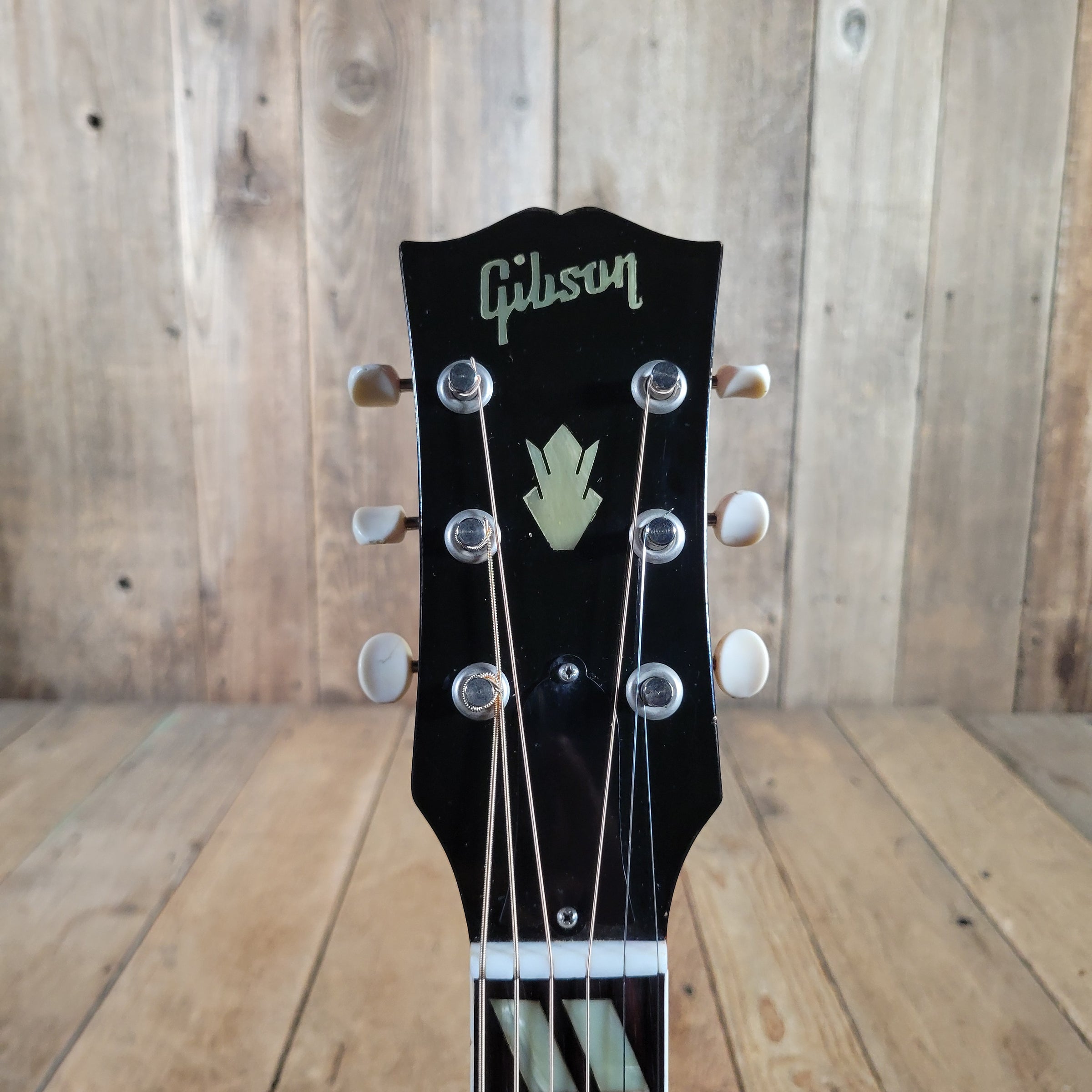 Gibson 1960 Country Western Natural Slope Shoulder w/ Provenance Excellent