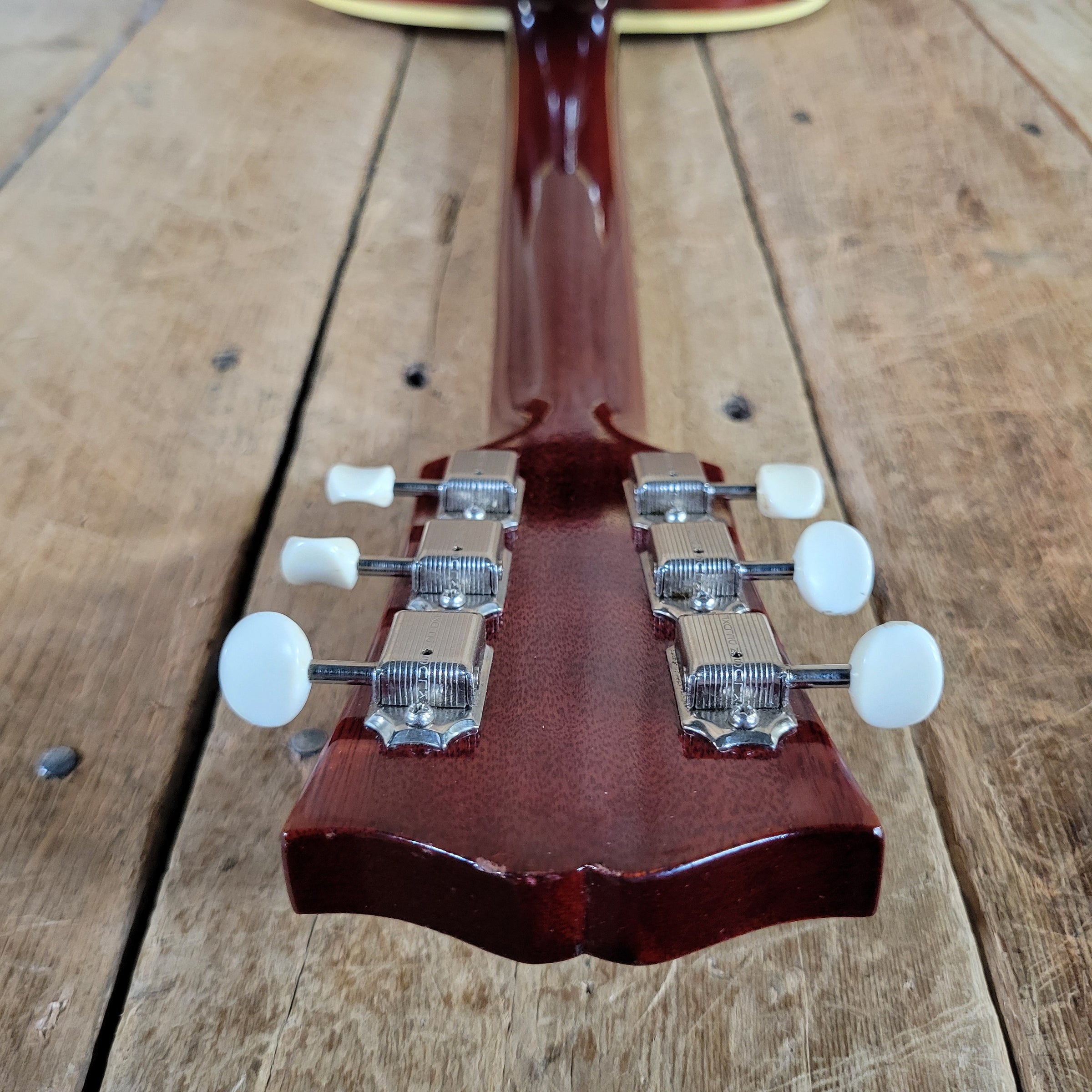 Gibson 1960 Country Western Natural Slope Shoulder w/ Provenance Excellent