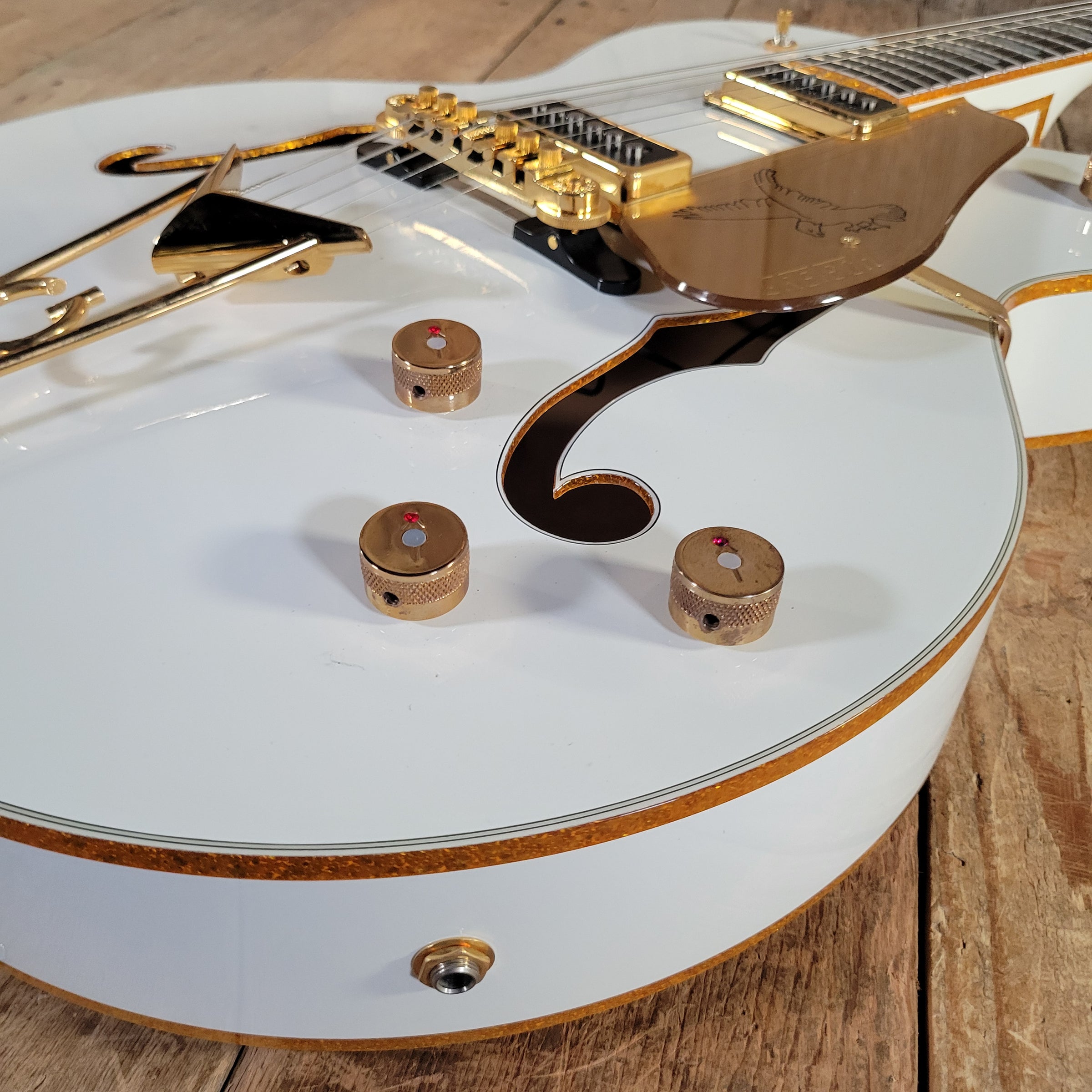 Gretsch White Falcon G6136DS 2009 Dynasonic Pickups Near Mint