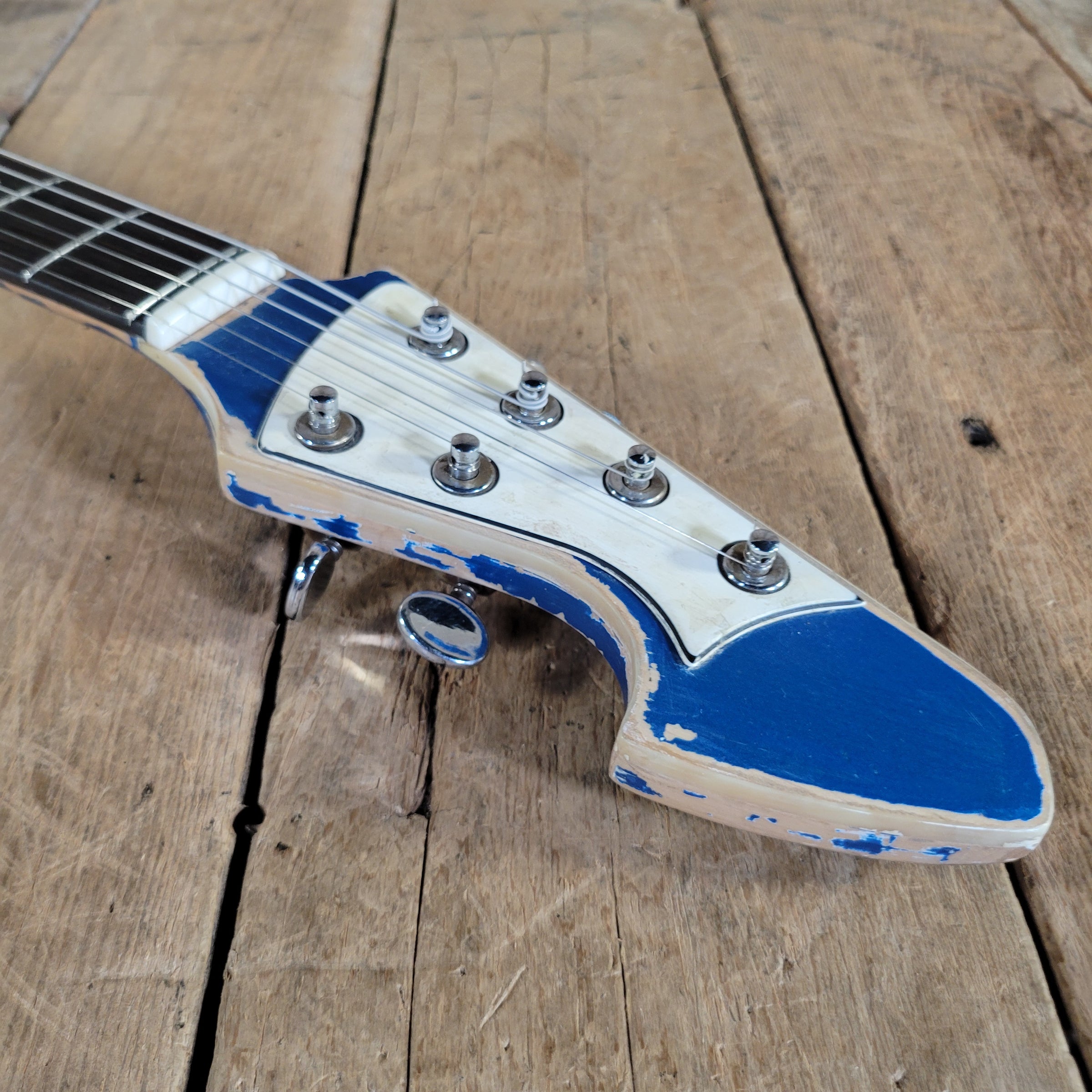 Teisco 1960s Spectrum 5 Metallic Blue Stereo/Mono Z-Coil Good