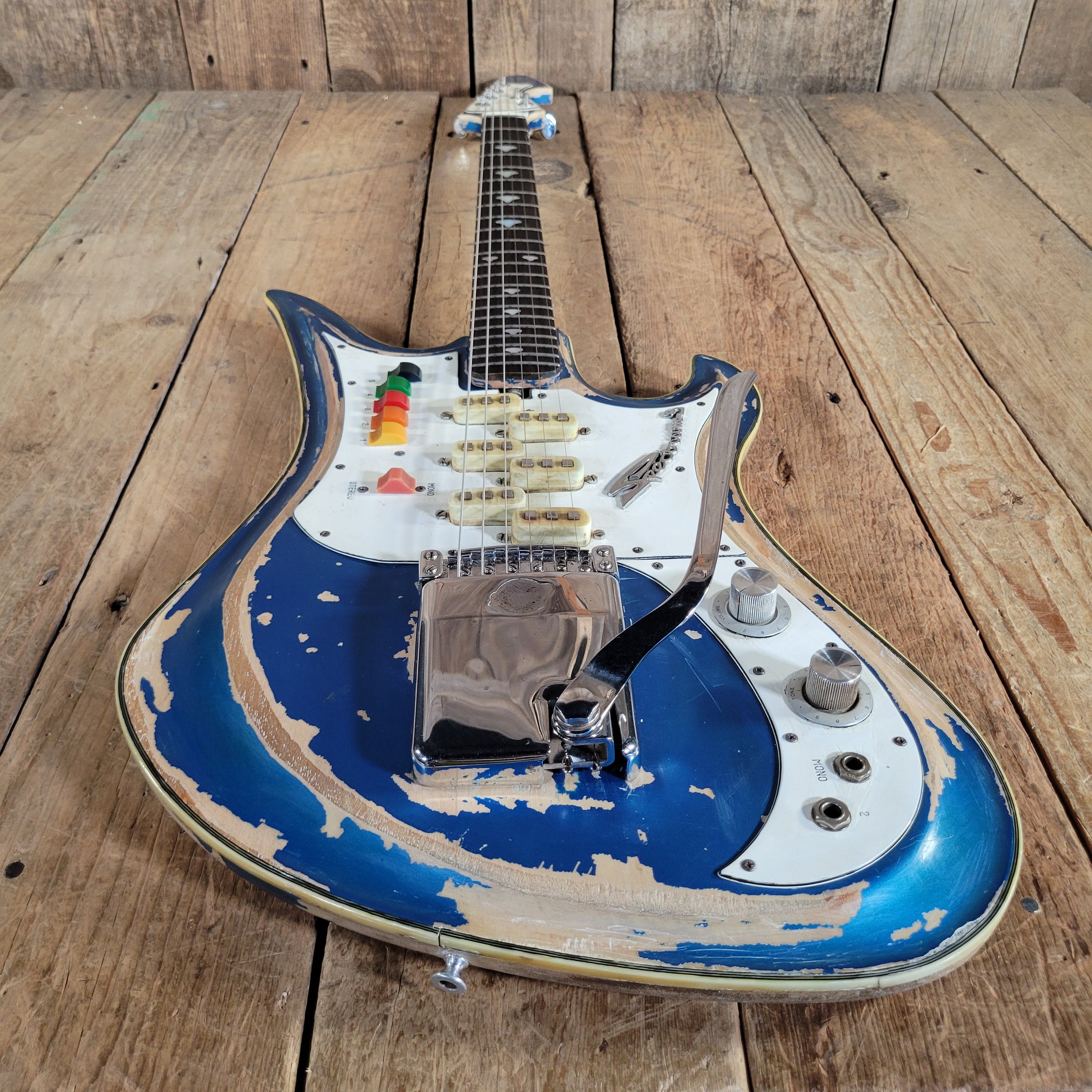 Teisco 1960s Spectrum 5 Metallic Blue Stereo/Mono Z-Coil Good