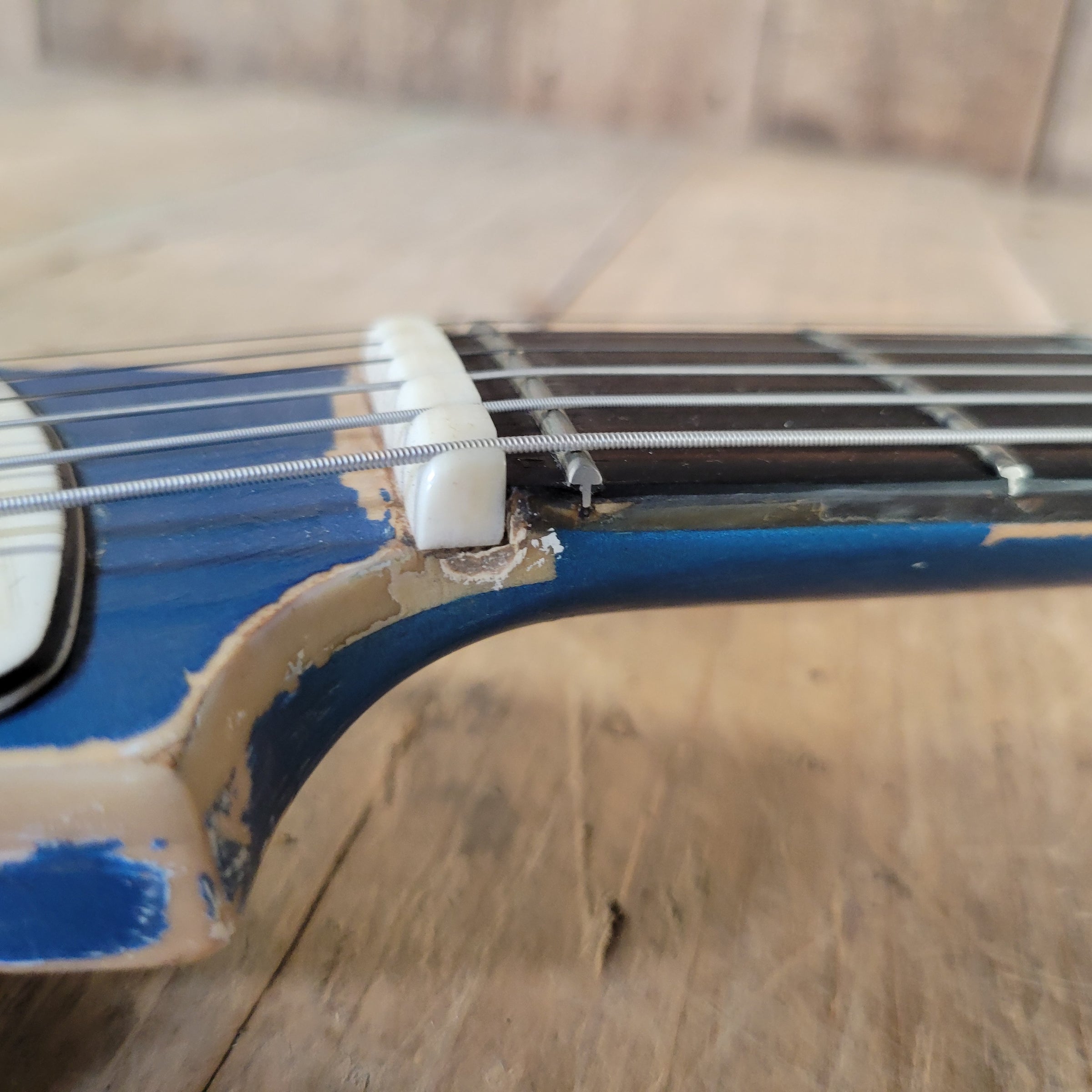 Teisco 1960s Spectrum 5 Metallic Blue Stereo/Mono Z-Coil Good