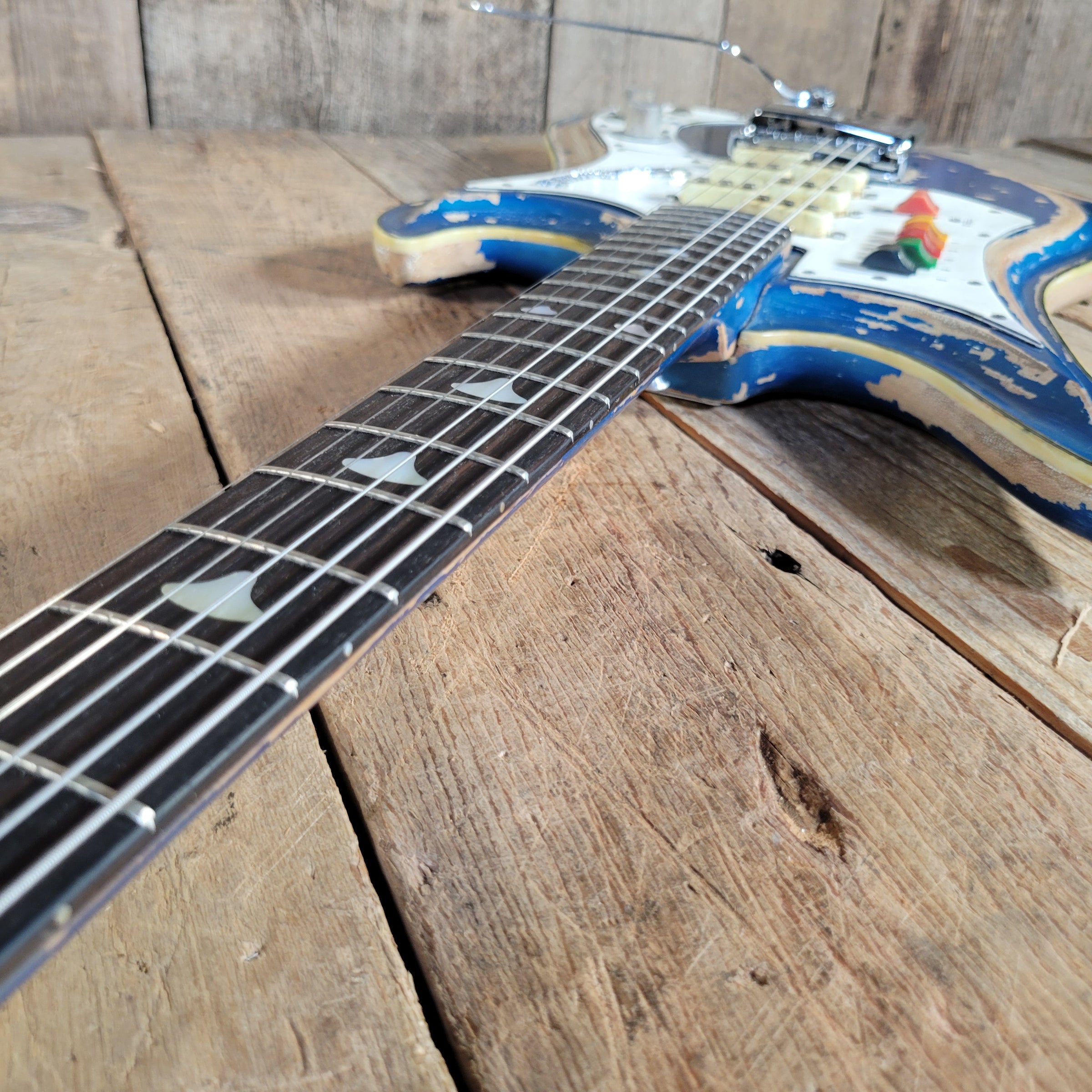 Teisco 1960s Spectrum 5 Metallic Blue Stereo/Mono Z-Coil Good