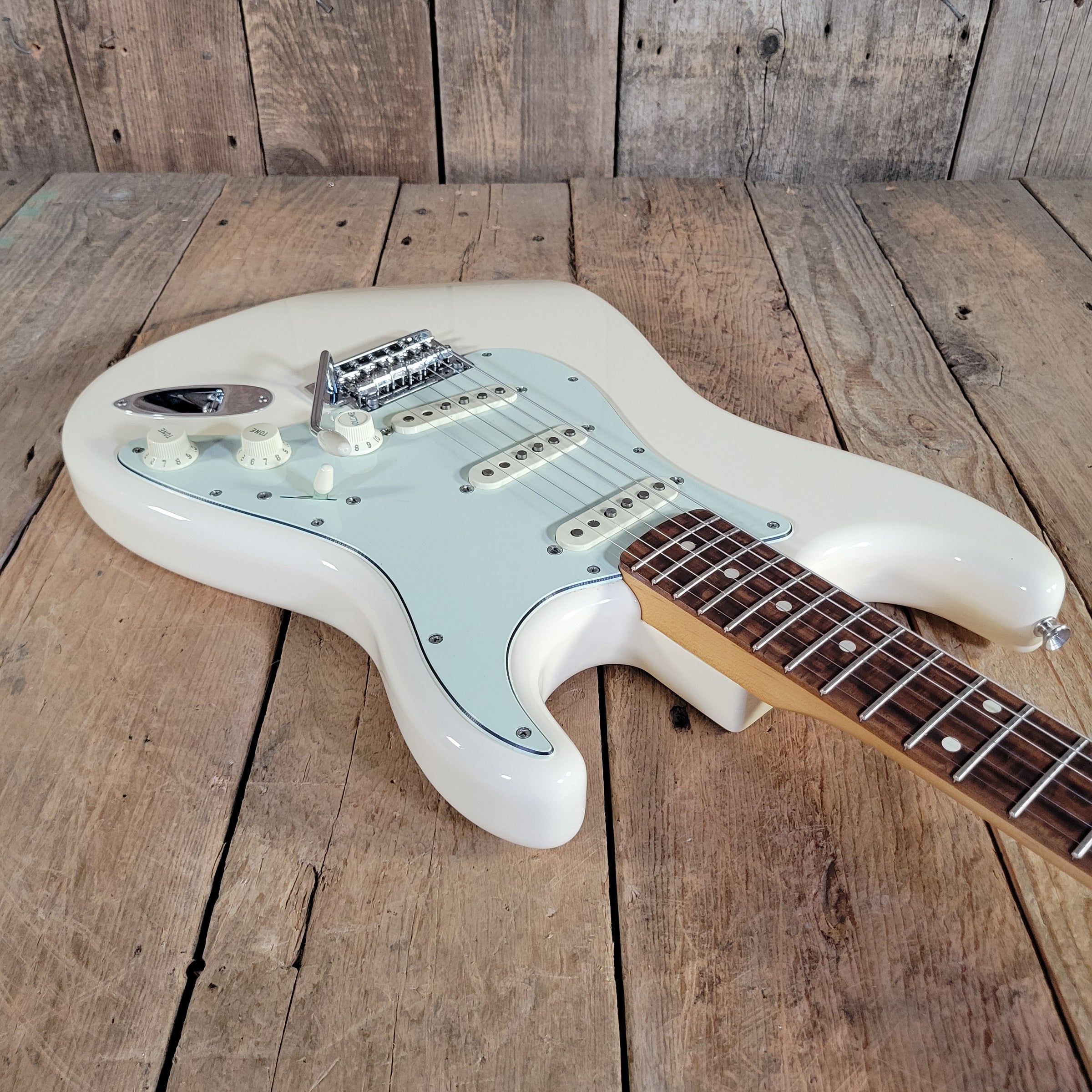Fender 2020 Vintera 60s Mod Stratocaster Olympic White Excellent