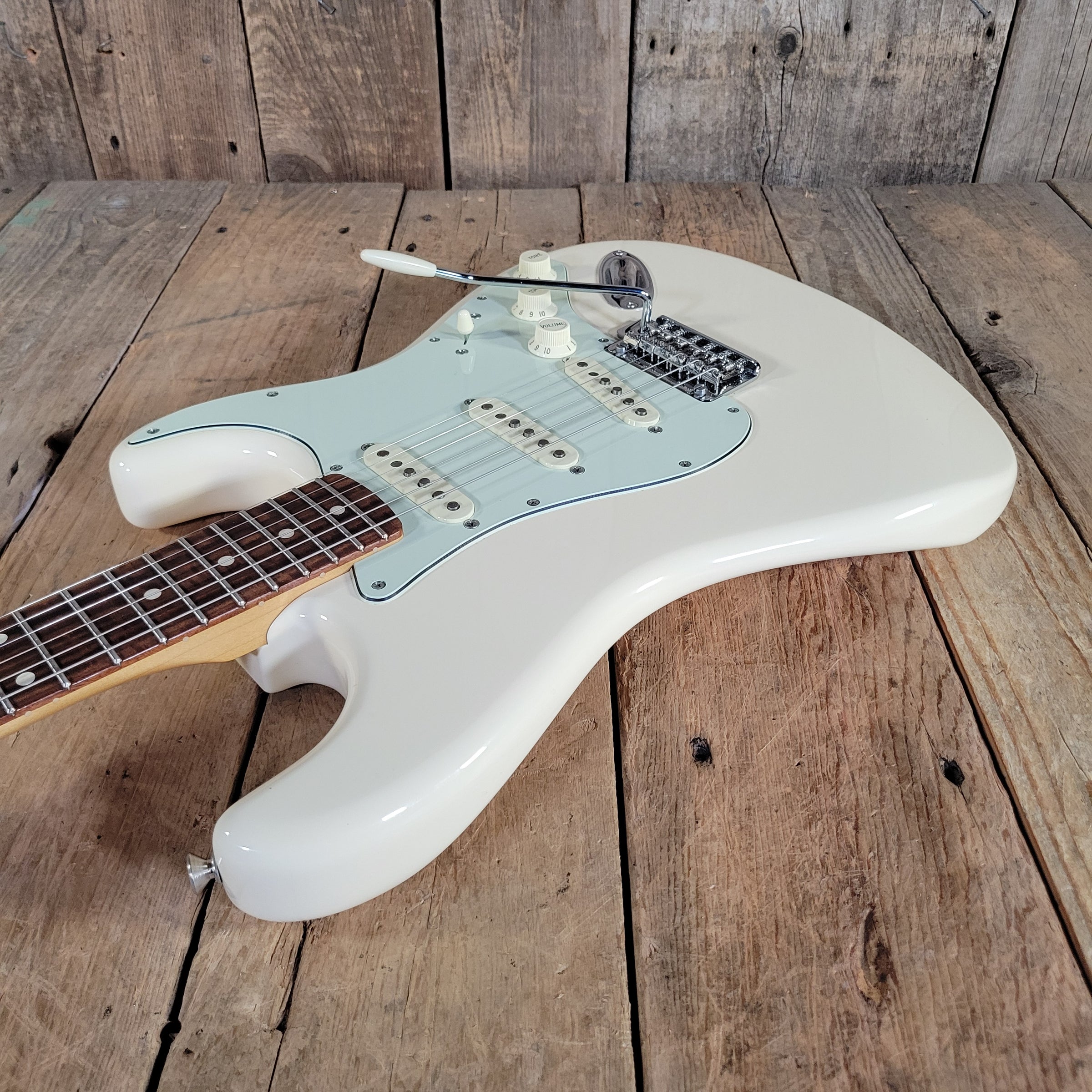 Fender 2020 Vintera 60s Mod Stratocaster Olympic White Excellent