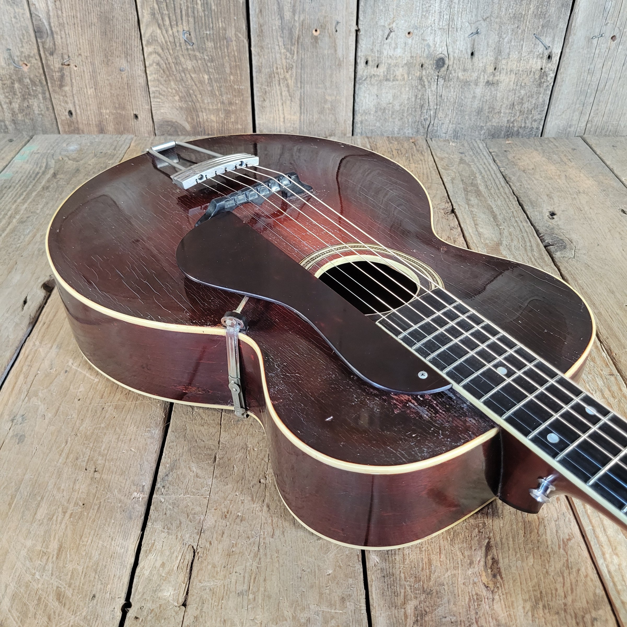 Gibson L-3 Acoustic Archtop 1920 Non-Original Tailpiece w/ Chipboard Case