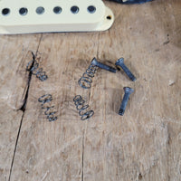 Seymour Duncan 1994 Texas Hot Strat Pickup Set w/ Covers Excellent