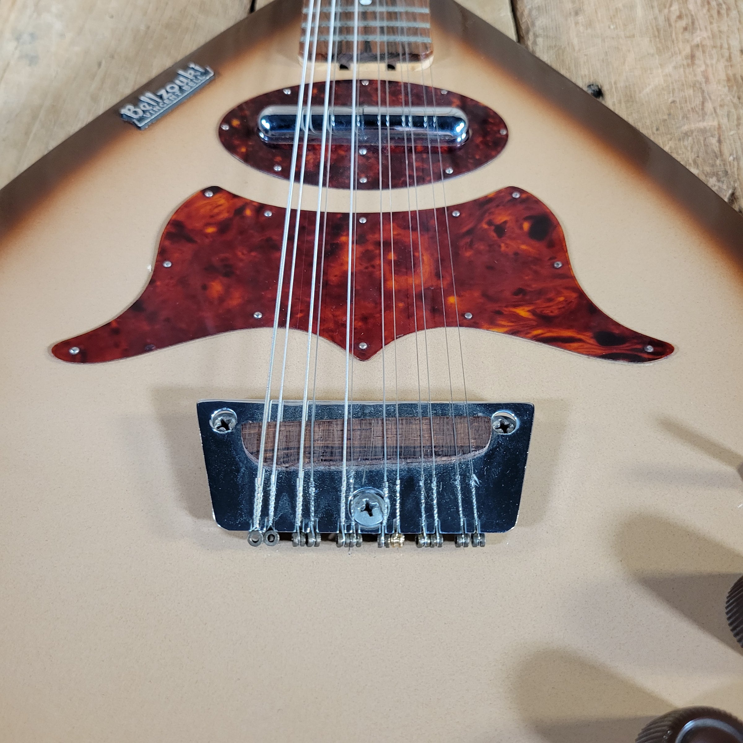 Danelectro Bellzouki 7010 Single Pickup 12-String w/ gig bag Excellent