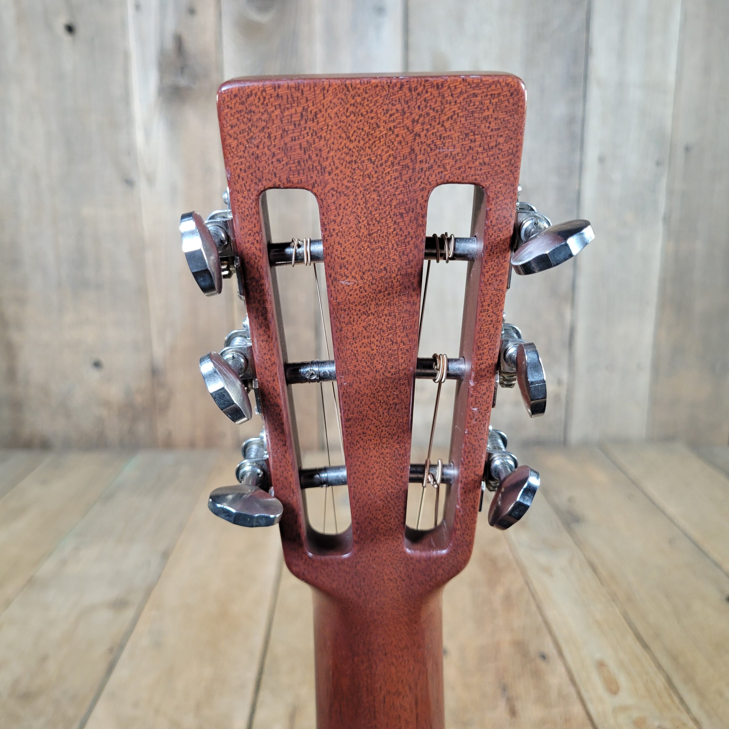 Martin 2001 000-16 SGT Slot Head Acoustic w/TKL Case