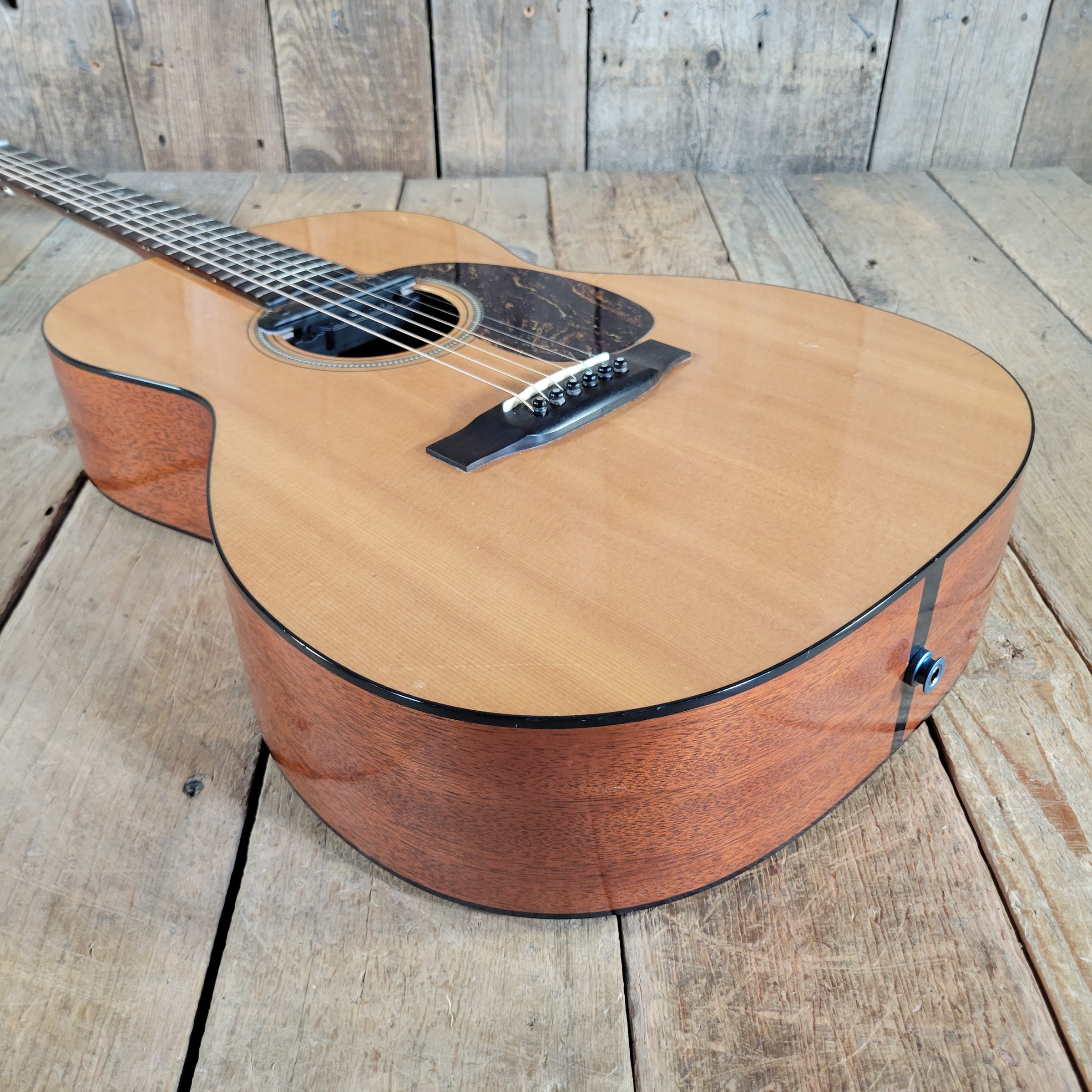 Martin 2001 000-16 SGT Slot Head Acoustic w/TKL Case