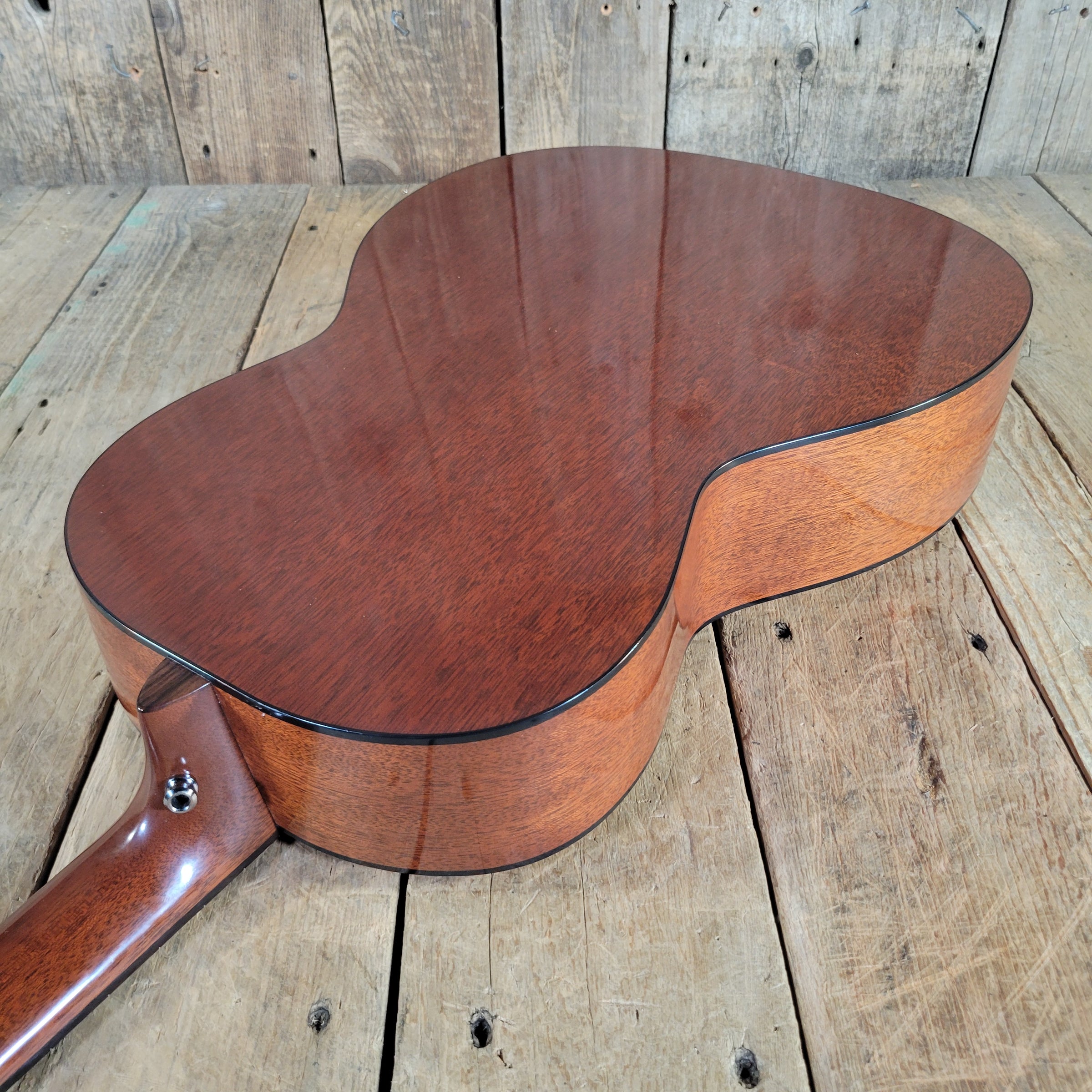 Martin 2001 000-16 SGT Slot Head Acoustic w/TKL Case