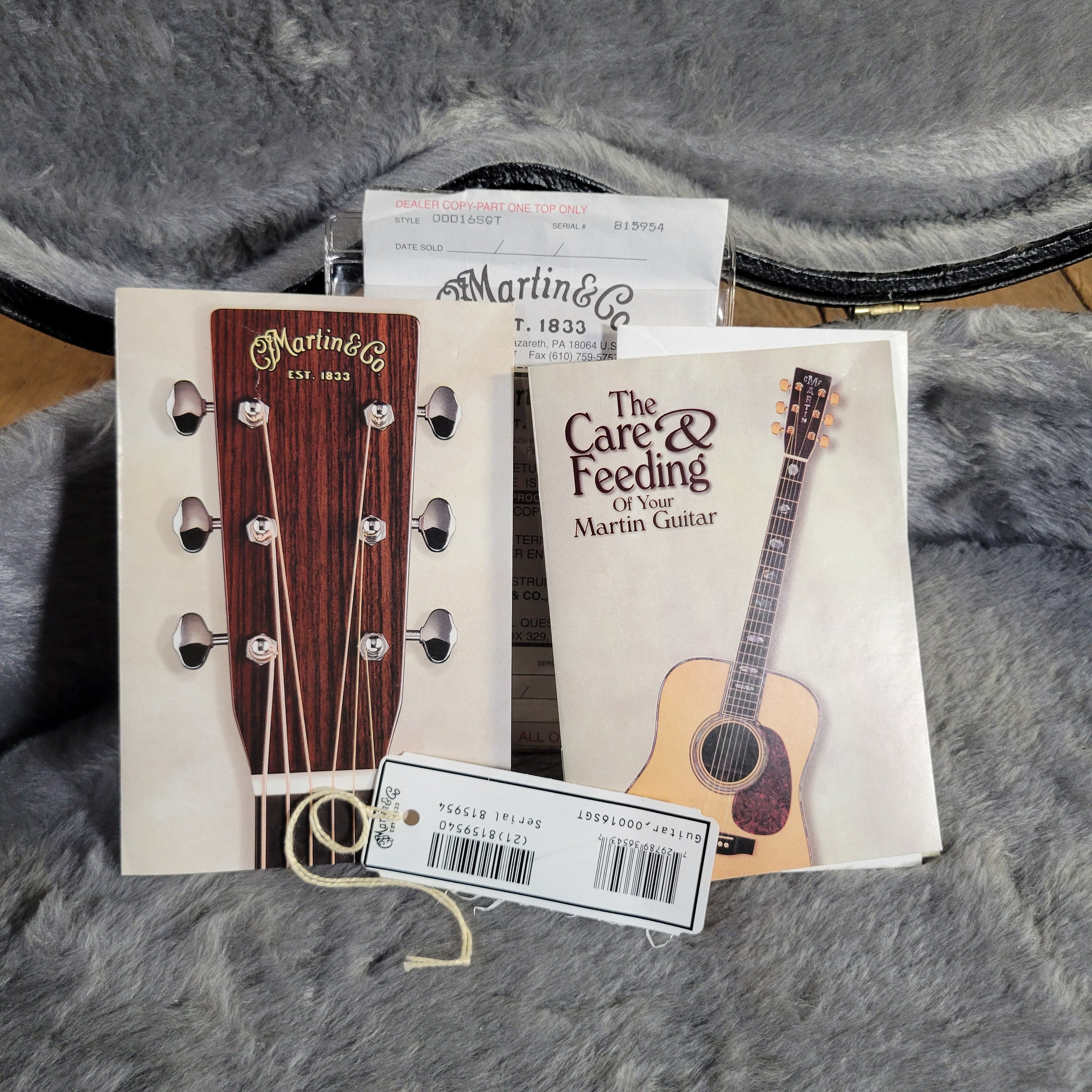 Martin 2001 000-16 SGT Slot Head Acoustic w/TKL Case