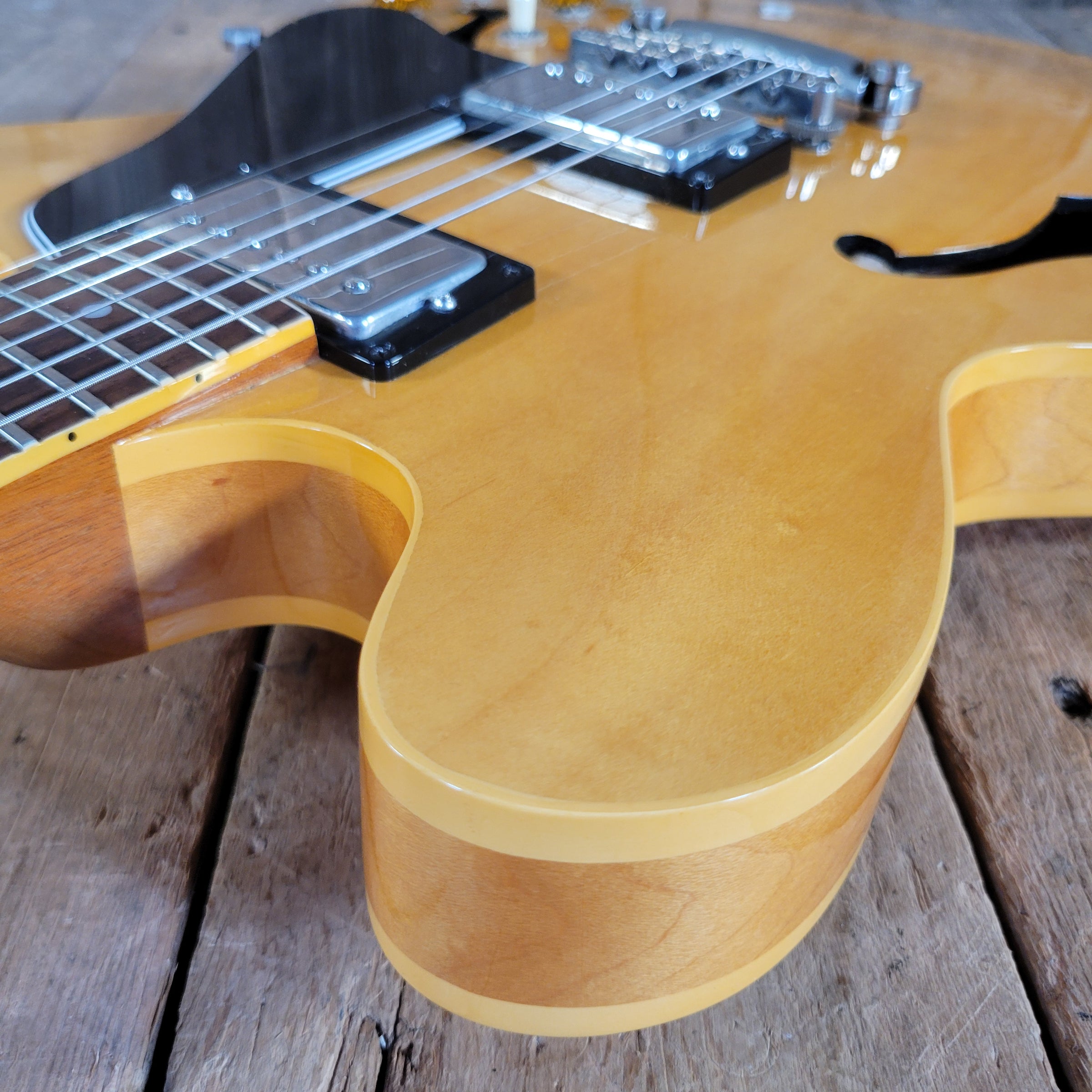 Gibson 1982 ES-335 Dot Reissue Blonde Mint