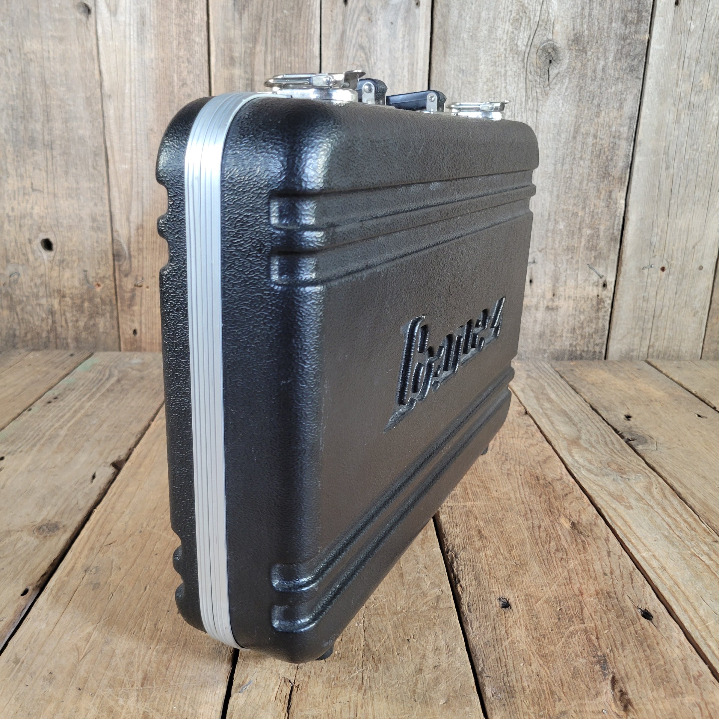 Ibanez TLC Tone-Lok 3-Pedal Board Suitcase Excellent
