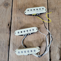 Fender Stratocaster Noiseless Pickup Set (3) with covers & Screws