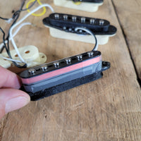 Fender Stratocaster Noiseless Pickup Set (3) with covers & Screws