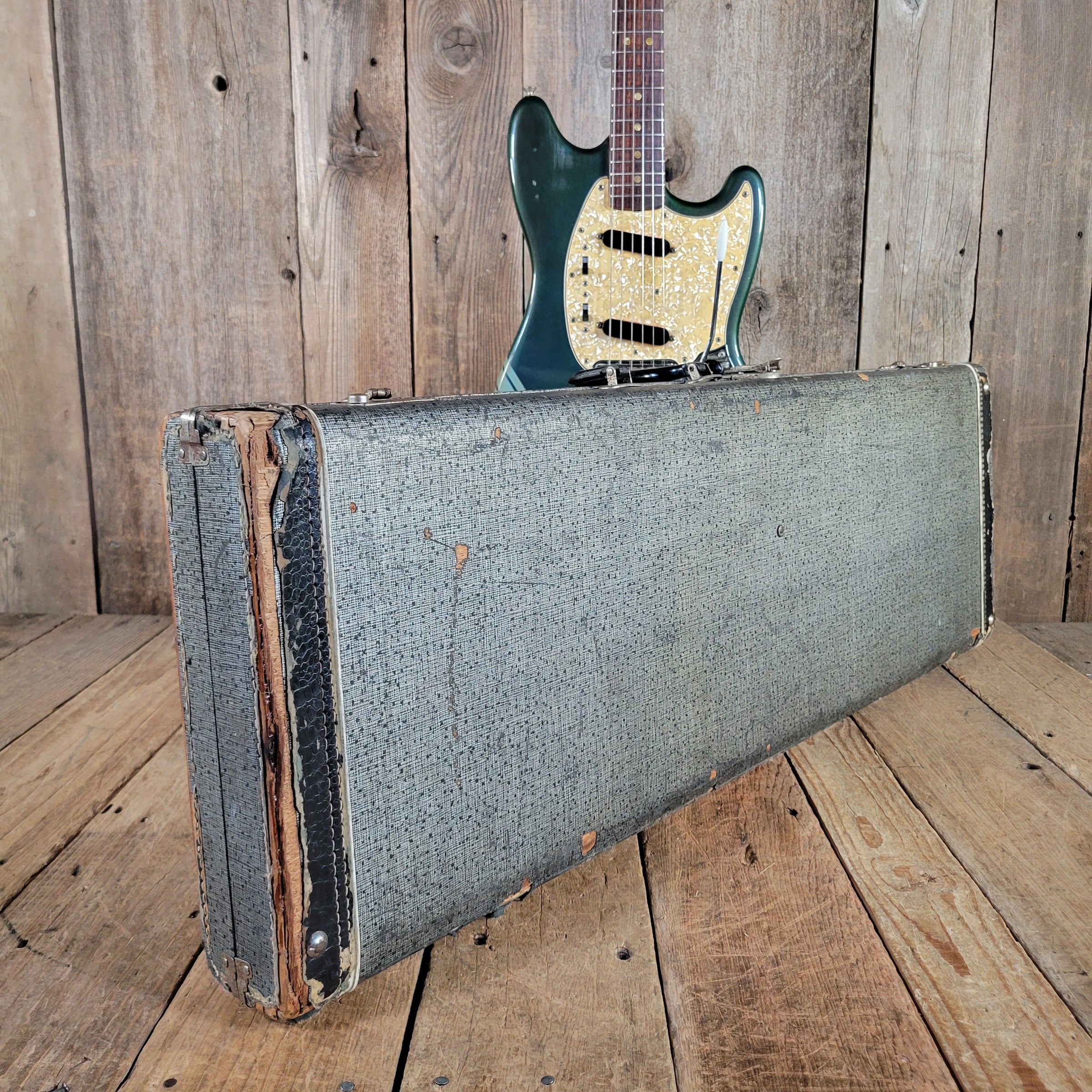 Fender 1969 Mustang Competition Burgundy w/Rare Lefty Case Excellent