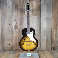 Supro 1957 Ranchero Archtop w/ Original Case Excellent