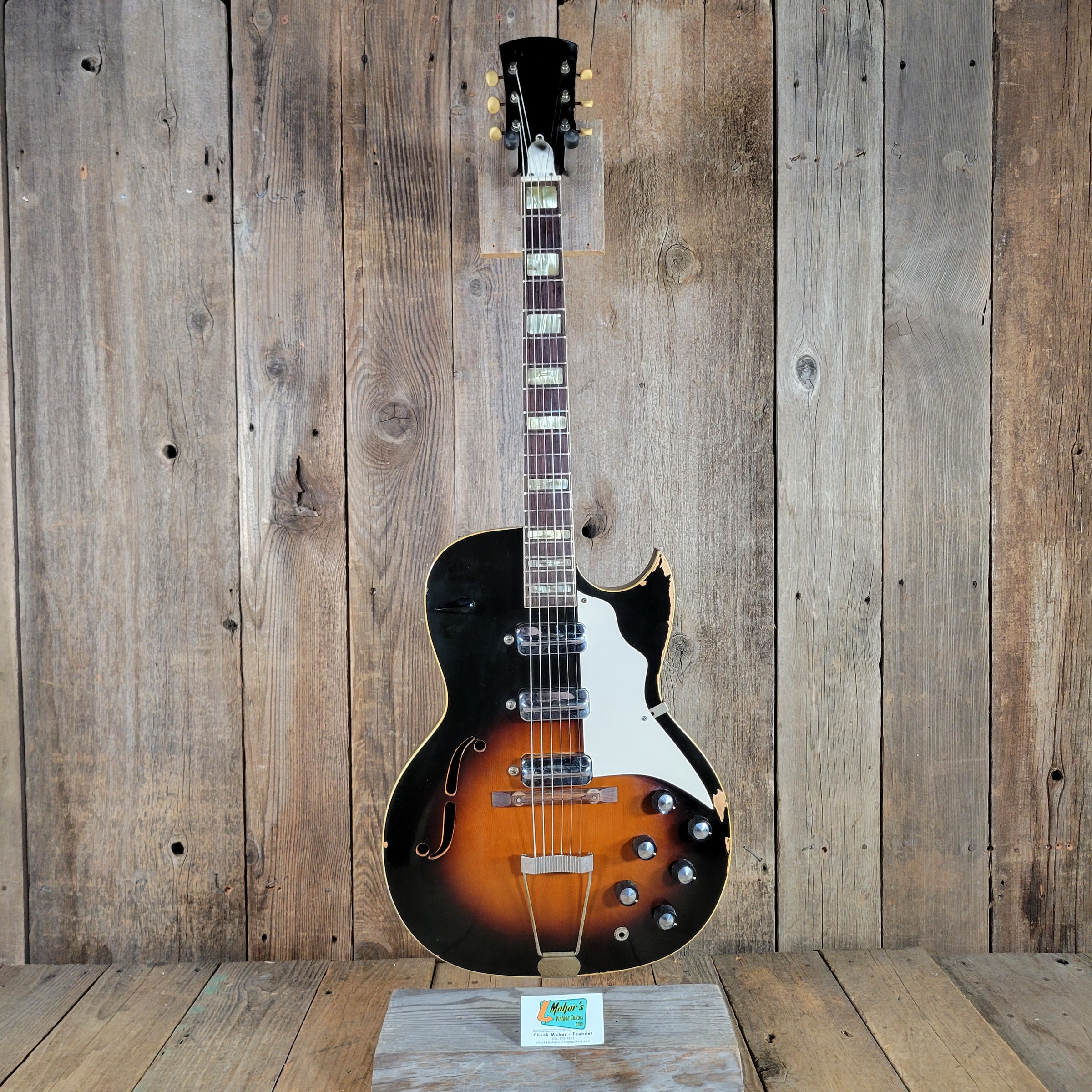Kay 1960s Speed Demon P-3 Sunburst w/ Case
