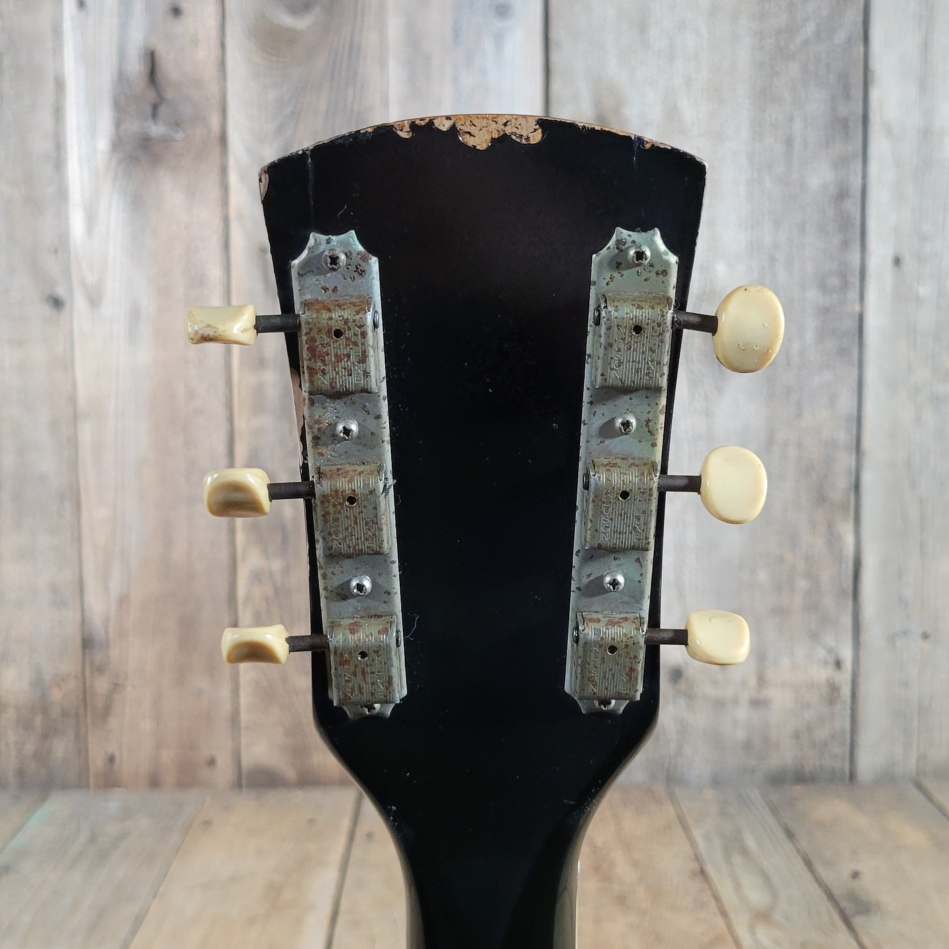 Kay 1960s Speed Demon P-3 Sunburst w/ Case