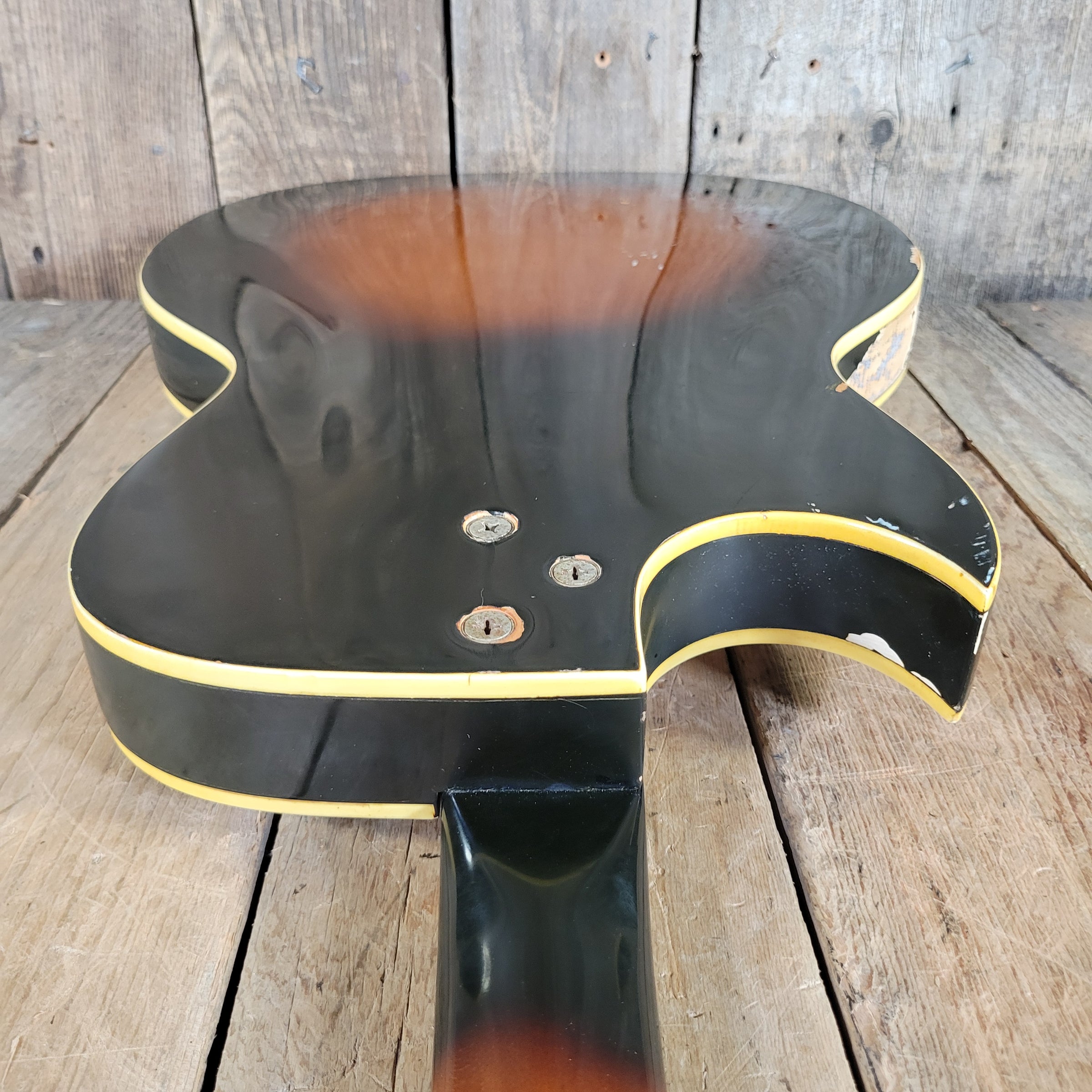 Kay 1960s Speed Demon P-3 Sunburst w/ Case