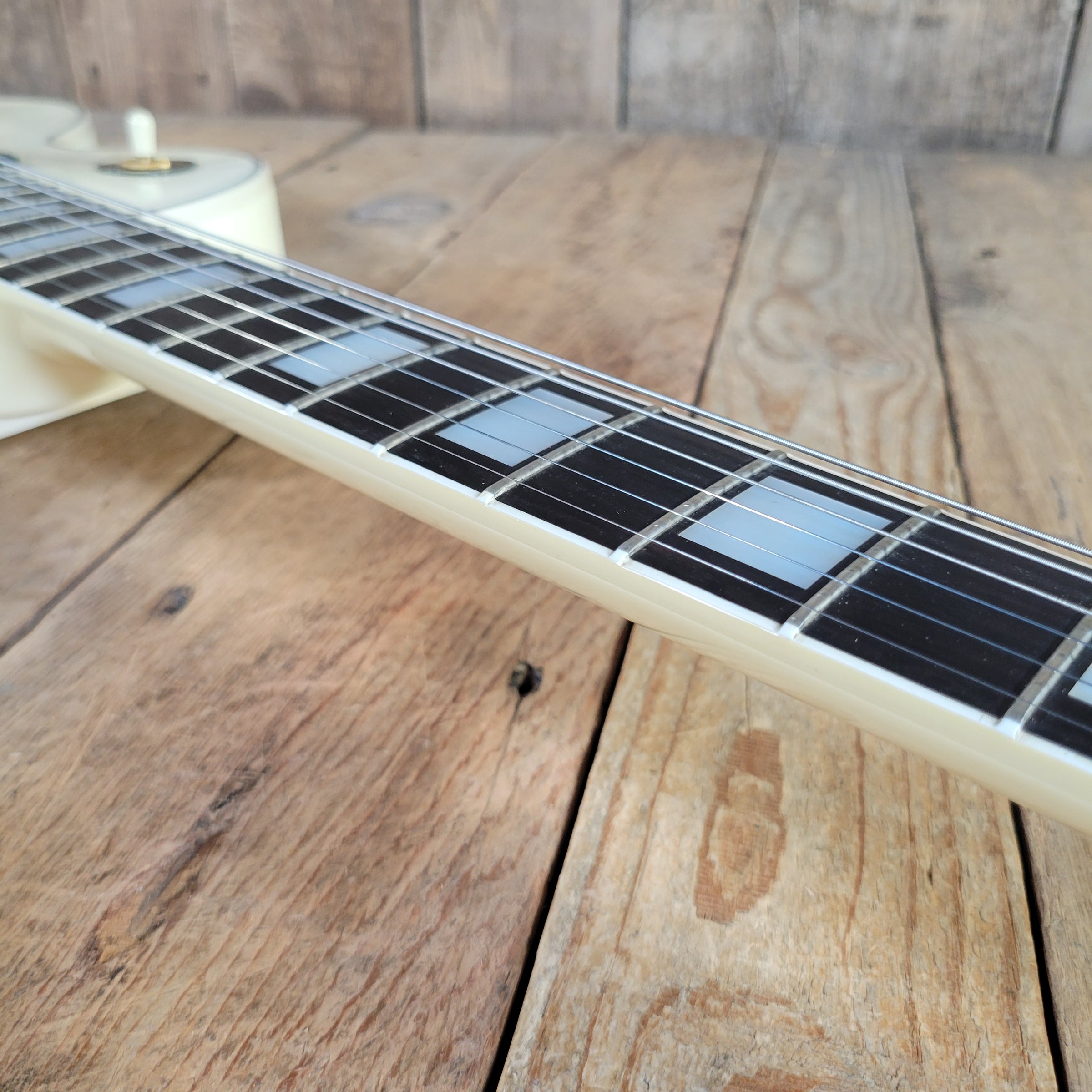 Gibson 1989 Les Paul Custom Alpine White w/ Original Case Near Mint