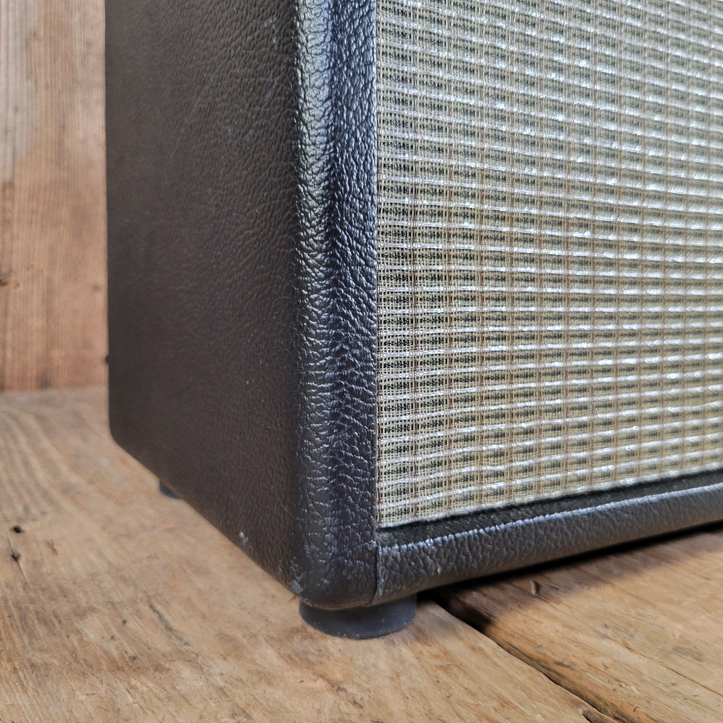Fender 2023 Custom '64 Hand-Wired Deluxe Reverb Amp Near Mint