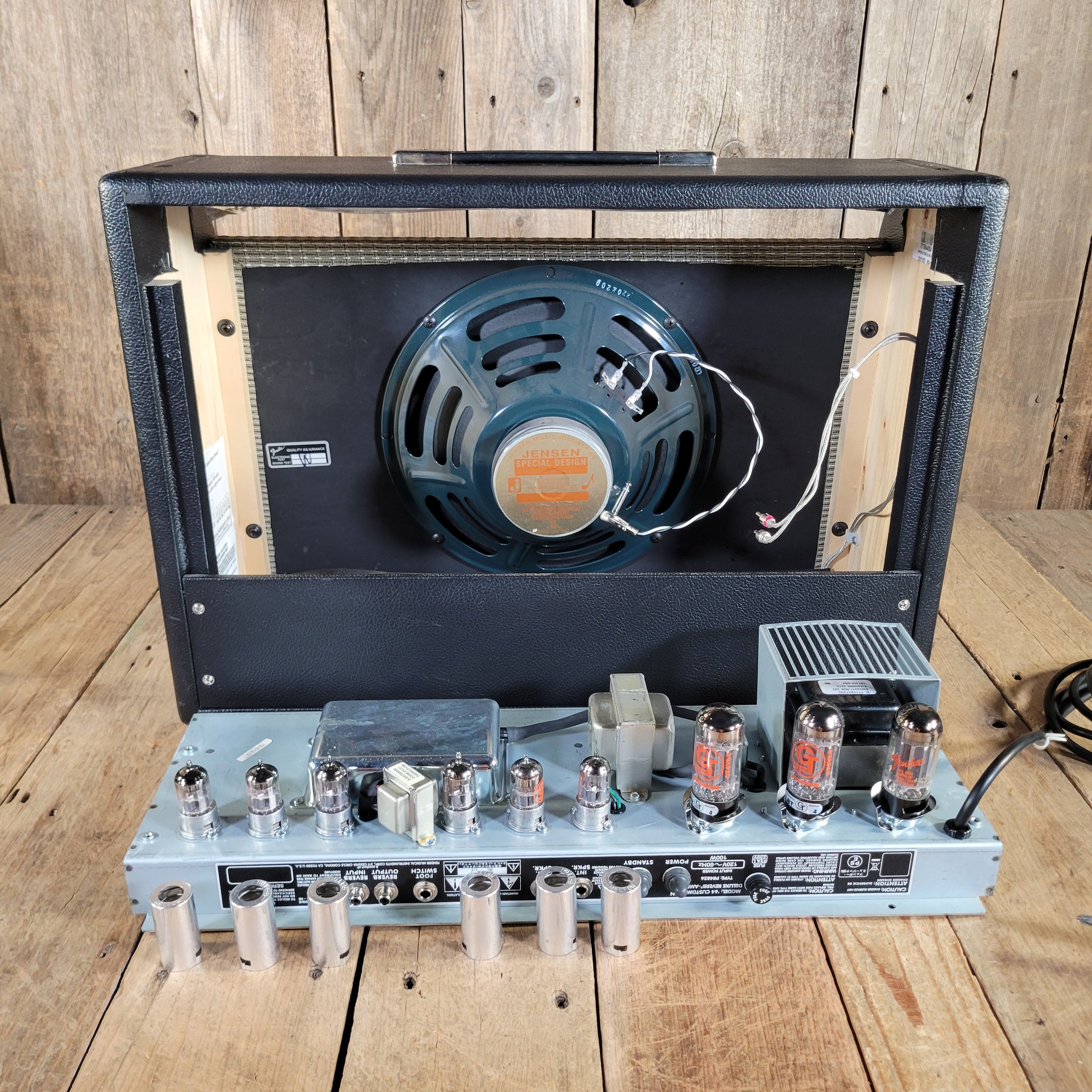 Fender 2023 Custom '64 Hand-Wired Deluxe Reverb Amp Near Mint