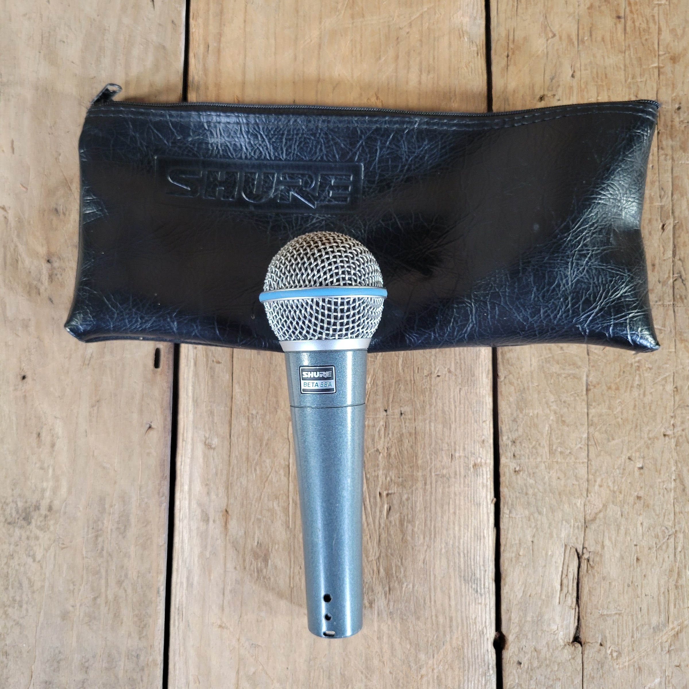 Shure Beta 58A Microphone in Bag, Excellent