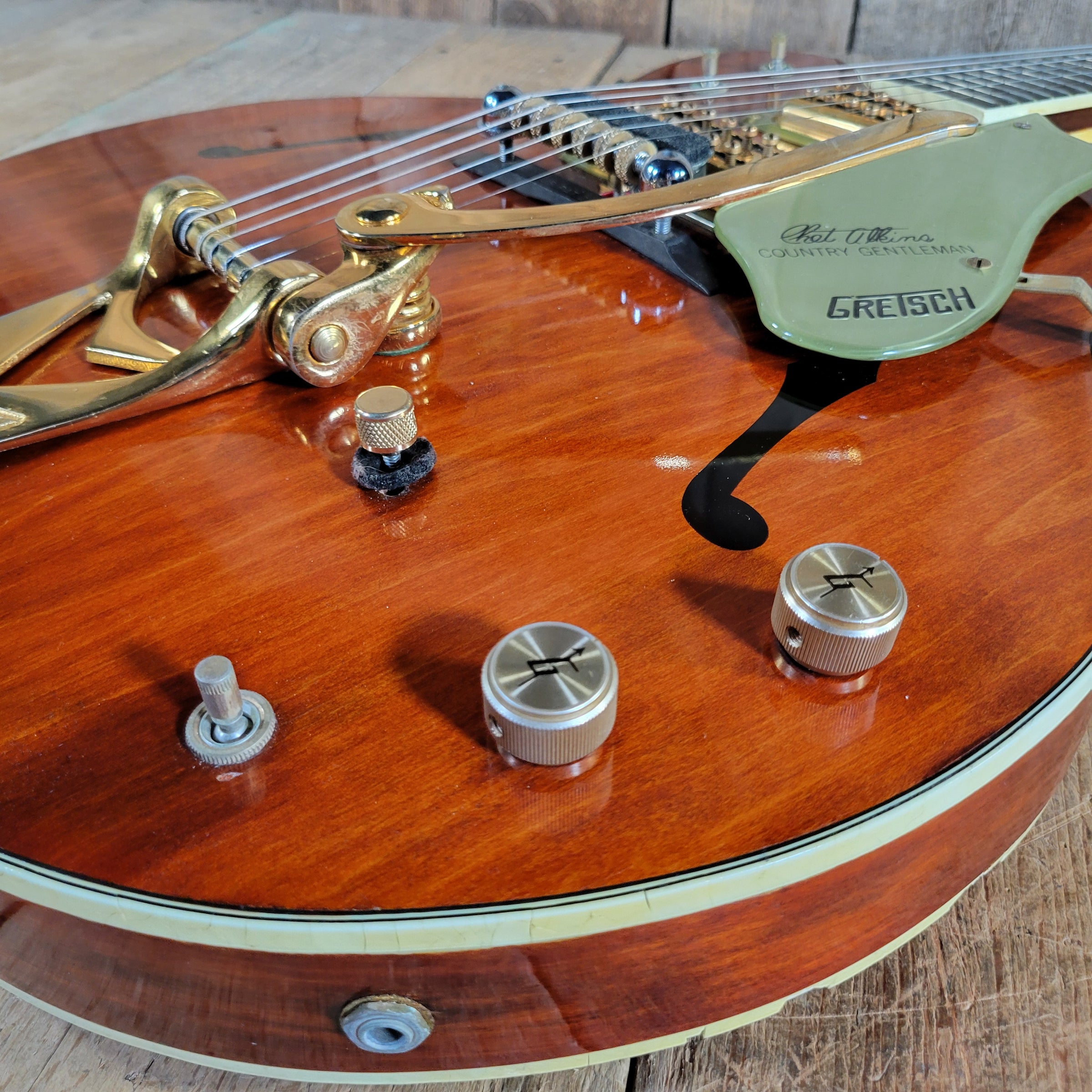 Gretsch 1967 6122 Chet Atkins Country Gentleman Walnut Project w/ Anvil Case