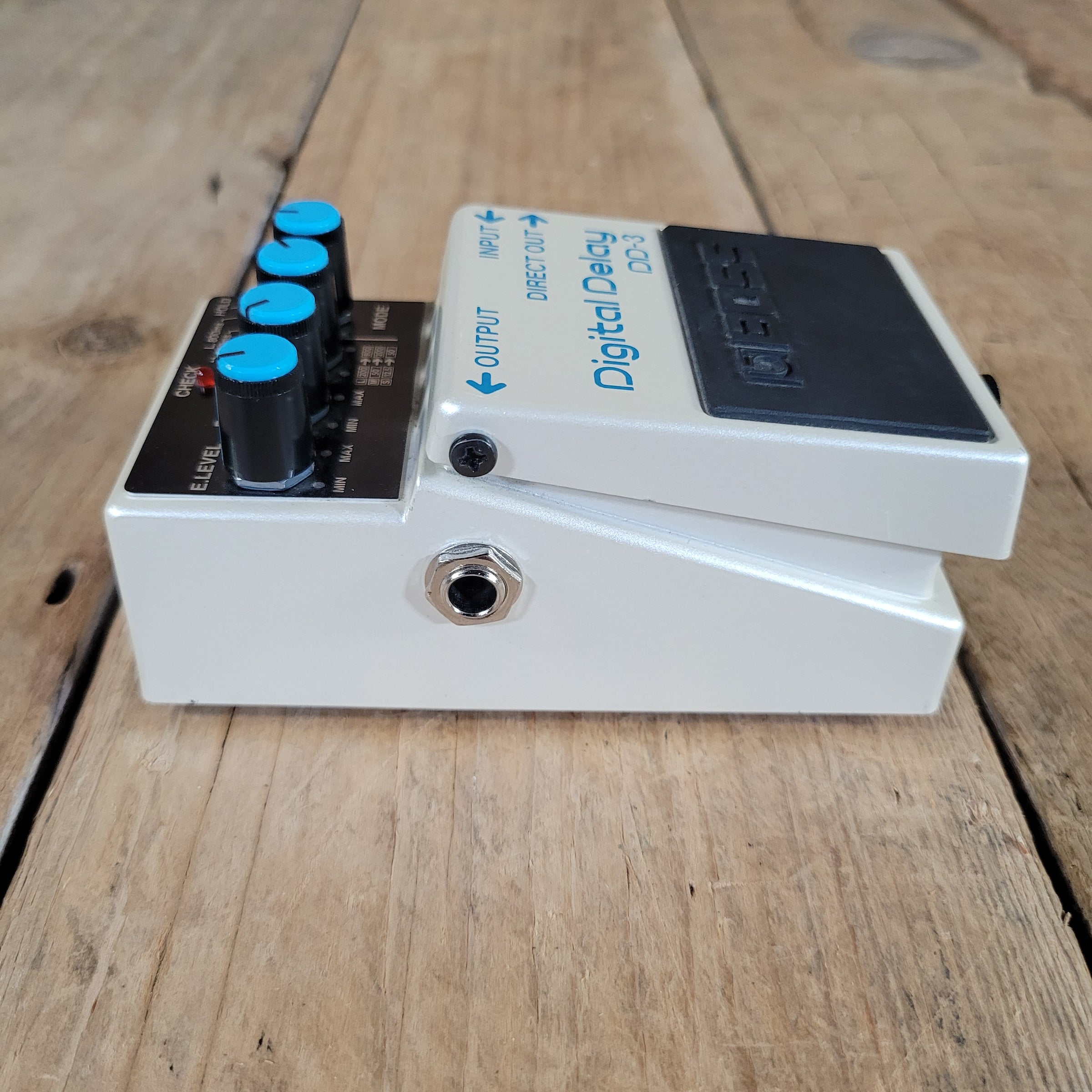 Boss 2011 DD-3 Digital Delay Pedal Taiwan Excellent