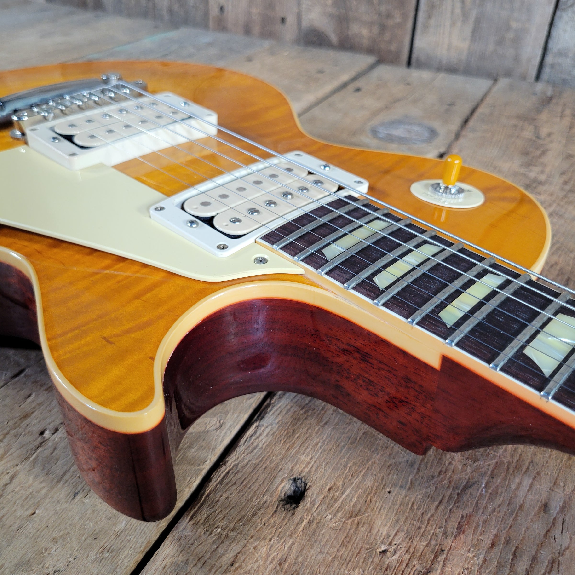 Gibson 2025 "Beauty Of The Burst" Page 40 Dealer Select Les Paul 1959 Reissue, Excellent