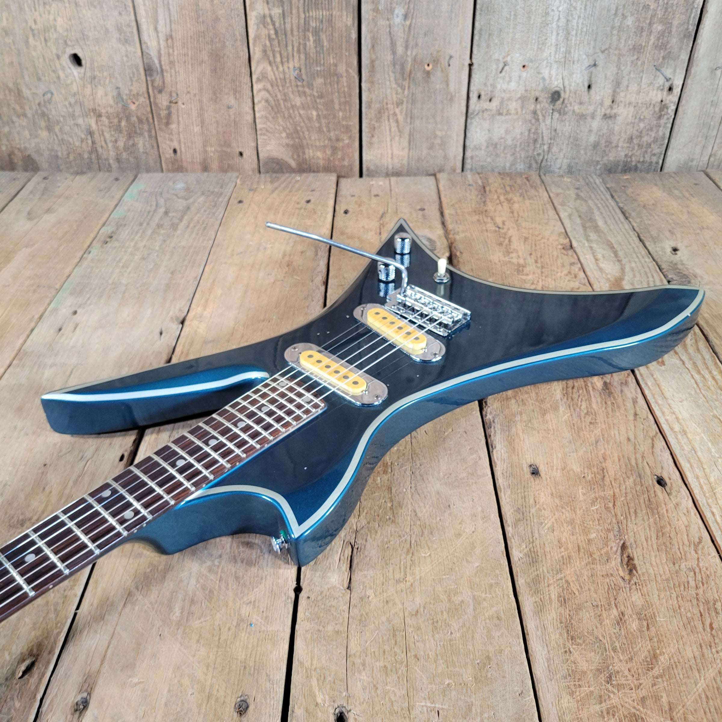 Mako 1981 Exotec XK-4 Guitar Metallic Blue w/Original Case, Very Good