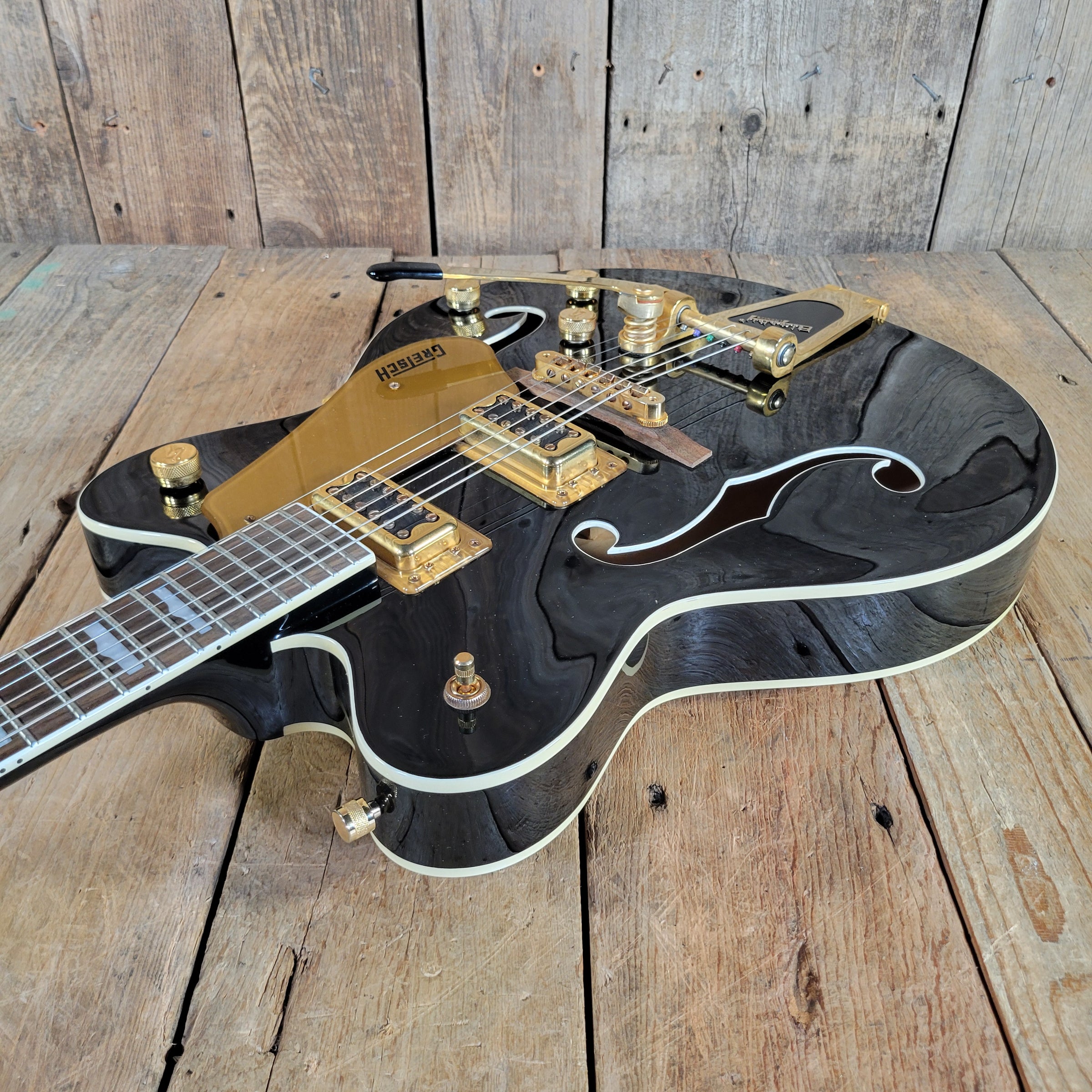 Gretsch 2015 Electromatic Classic G5422T Black and Gold w/ TKL Case, Excellent