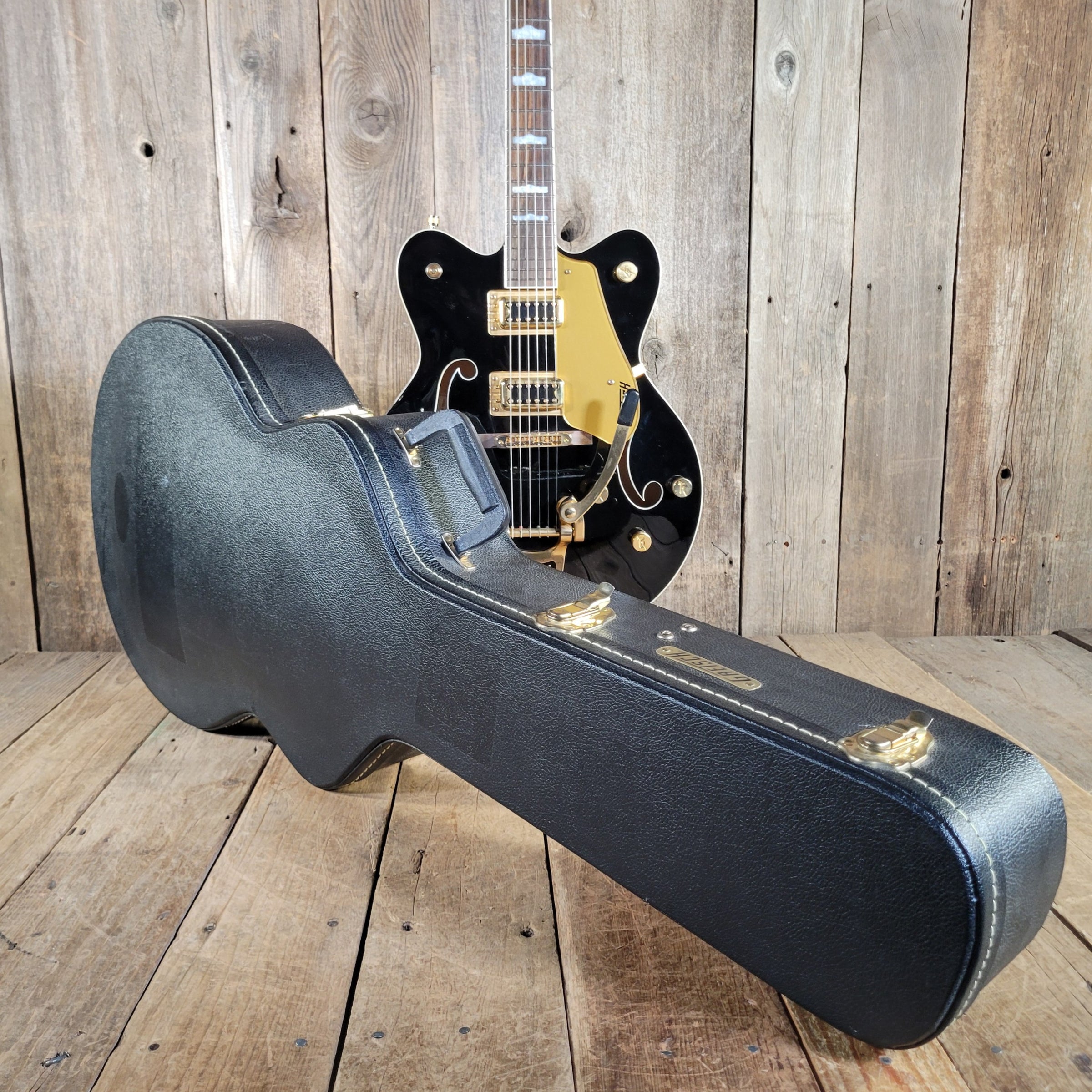 Gretsch 2015 Electromatic Classic G5422T Black and Gold w/ TKL Case, Excellent