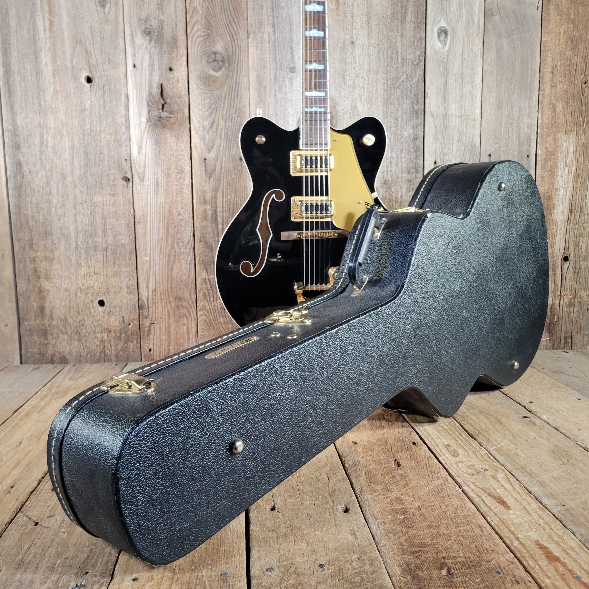Gretsch 2015 Electromatic Classic G5422T Black and Gold w/ TKL Case, Excellent