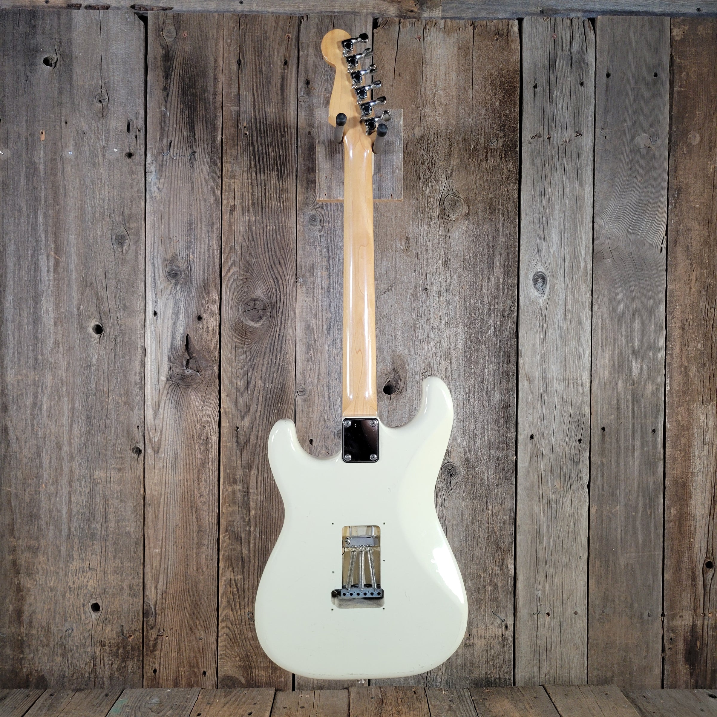 Squier 1987 Fender Stratocaster Japan Olympic White, Very Good