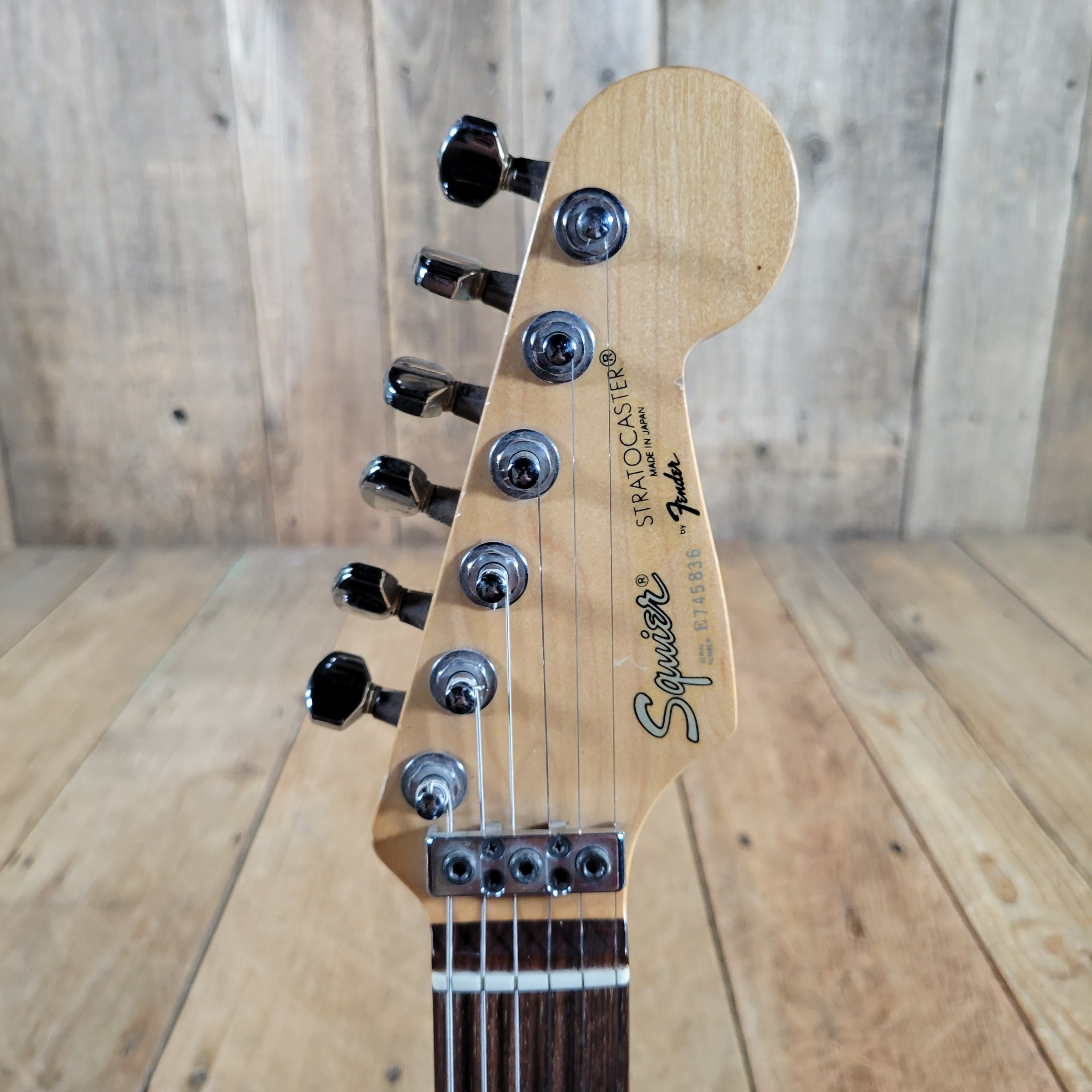 Squier 1987 Fender Stratocaster Japan Olympic White, Very Good