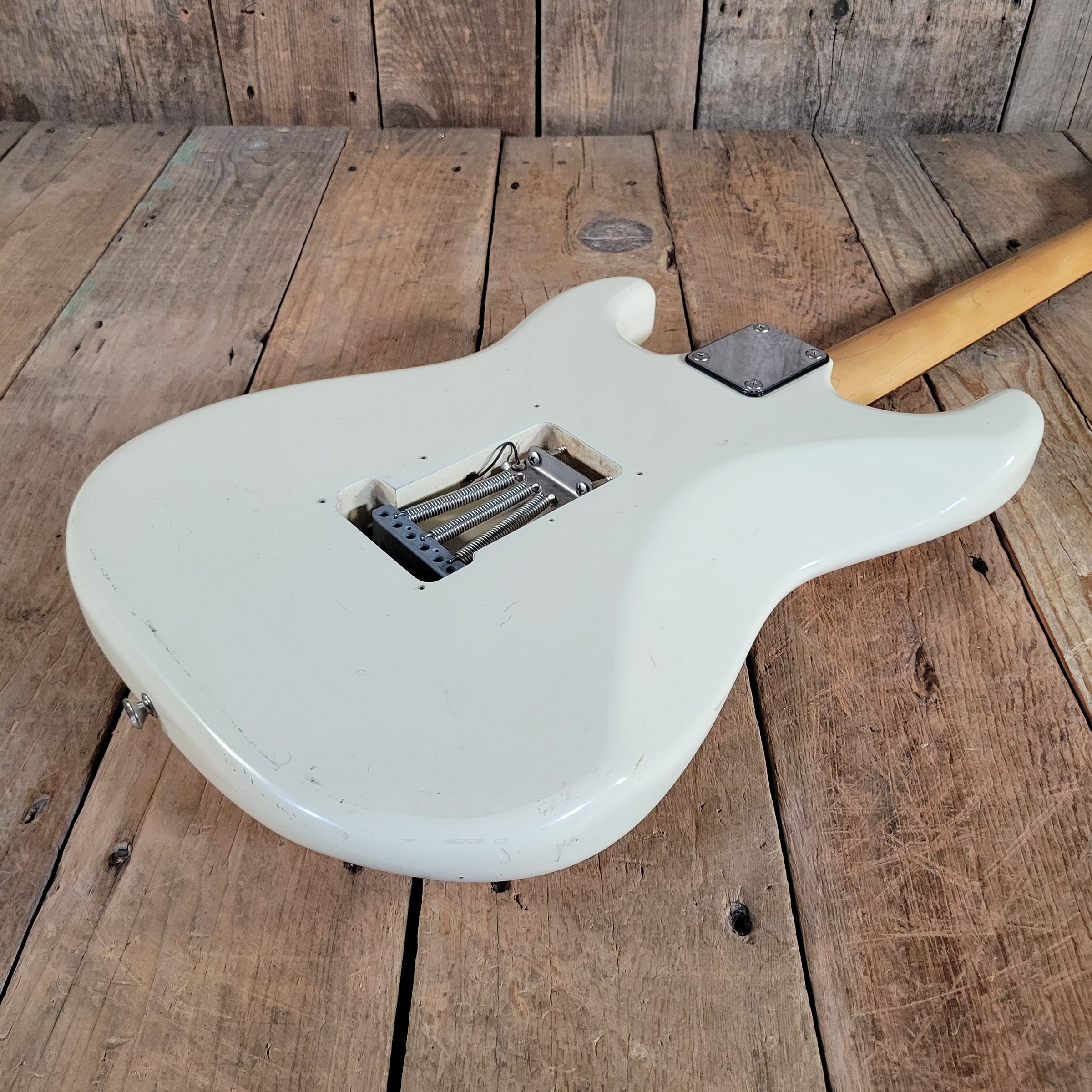 Squier 1987 Fender Stratocaster Japan Olympic White, Very Good
