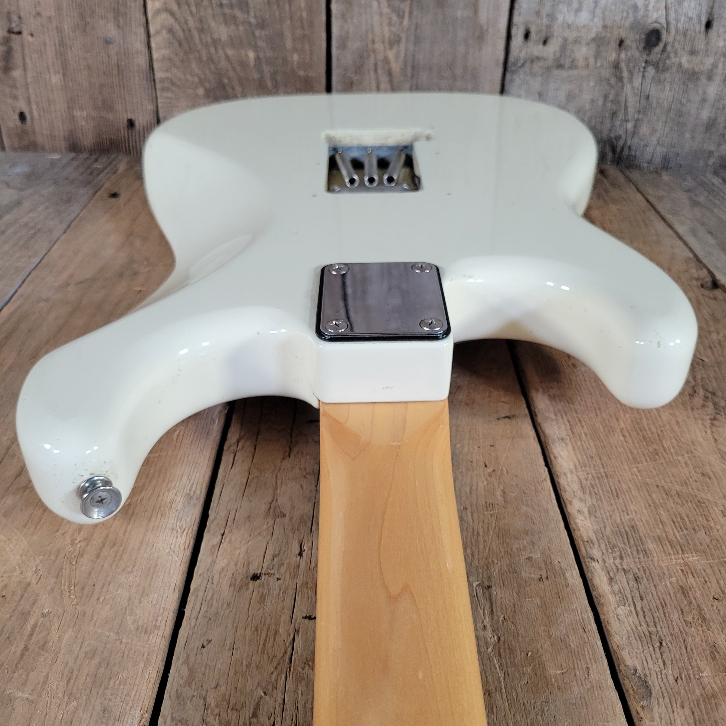 Squier 1987 Fender Stratocaster Japan Olympic White, Very Good