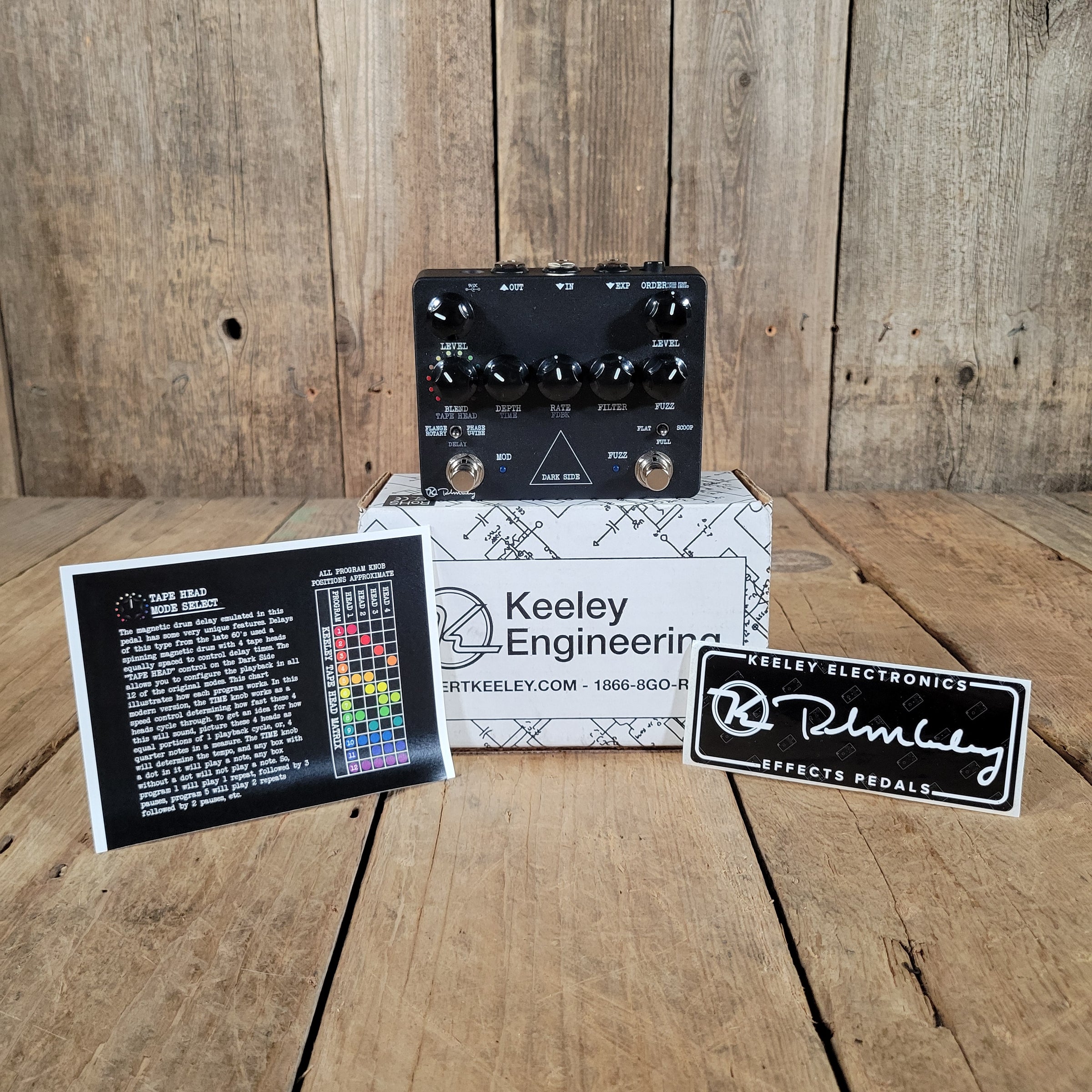 Keeley 2017 Dark Side Workstation V2 Modulation & Fuzz Pedal w/ Box, Near Mint