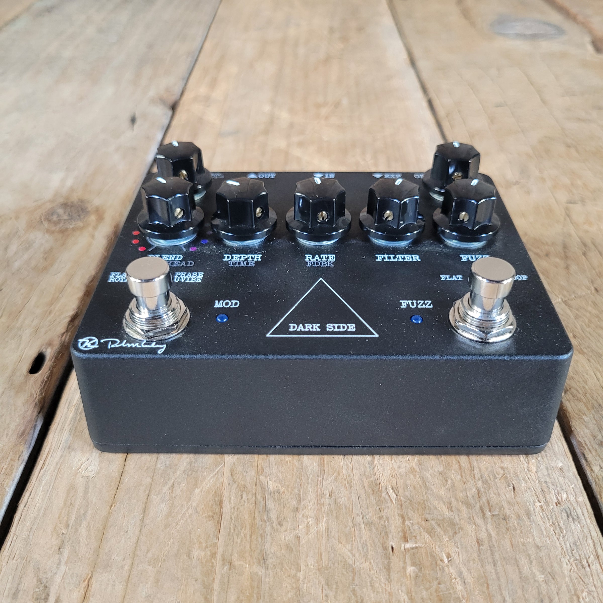 Keeley 2017 Dark Side Workstation V2 Modulation & Fuzz Pedal w/ Box, Near Mint