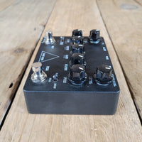 Keeley 2017 Dark Side Workstation V2 Modulation & Fuzz Pedal w/ Box, Near Mint