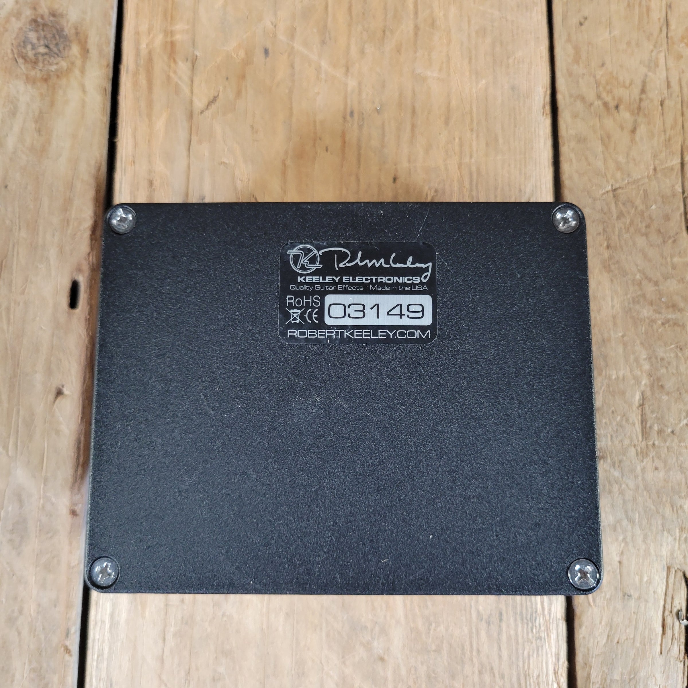 Keeley 2017 Dark Side Workstation V2 Modulation & Fuzz Pedal w/ Box, Near Mint