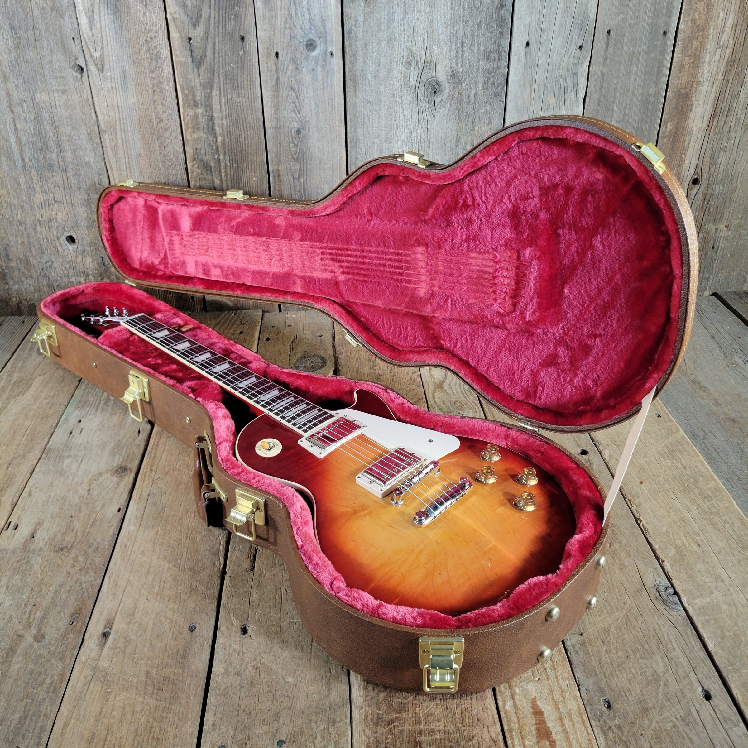 Gibson 2025 Les Paul Standard 50s AA Flamed Sunburst w/ Original Case & Papers, Near Mint