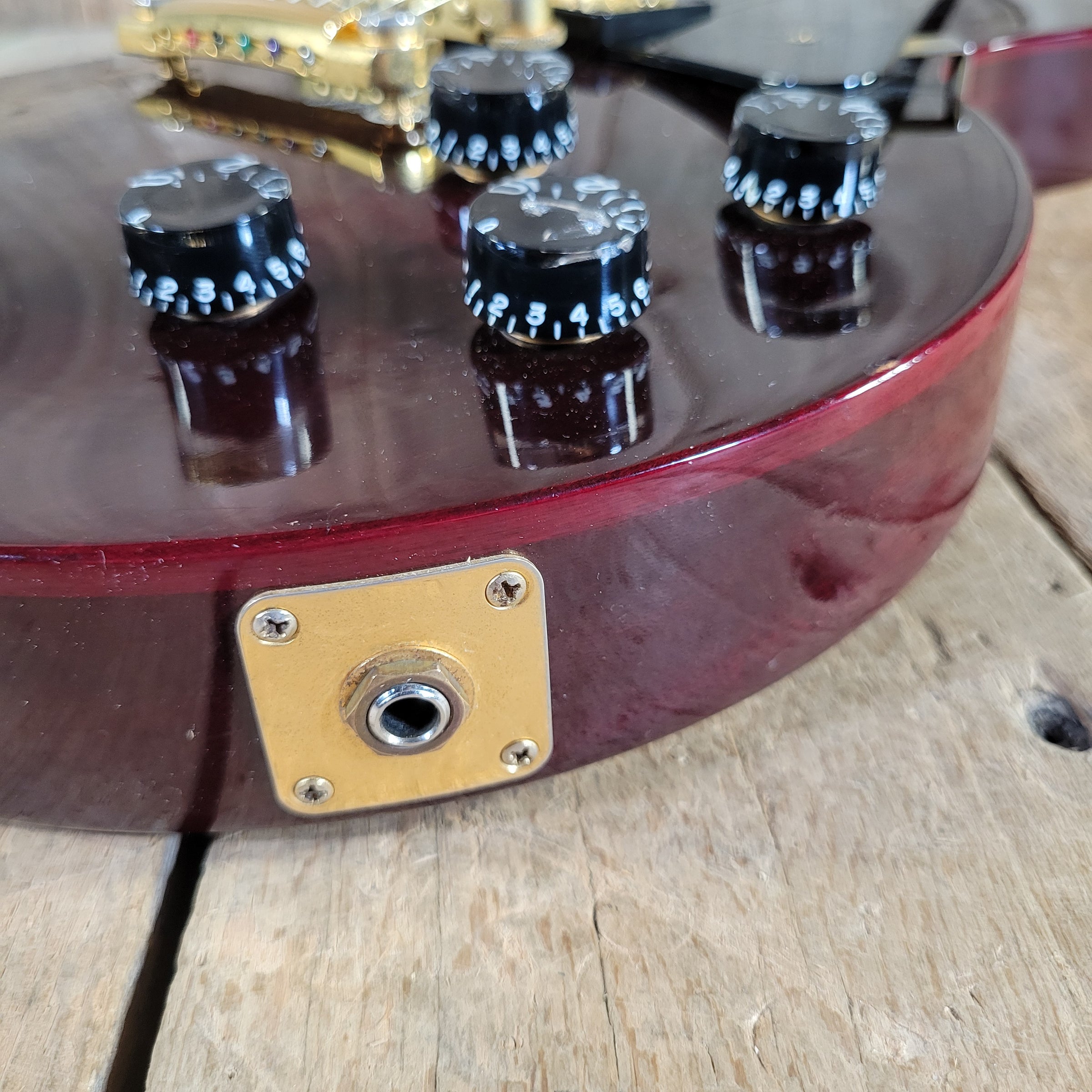 Gibson 1992 Les Paul Studio Wine Red Very Good